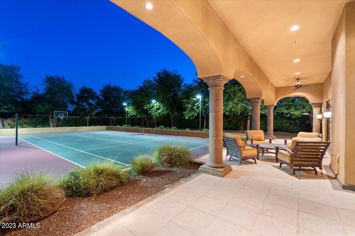 CASA DE SUNRISE - Residential