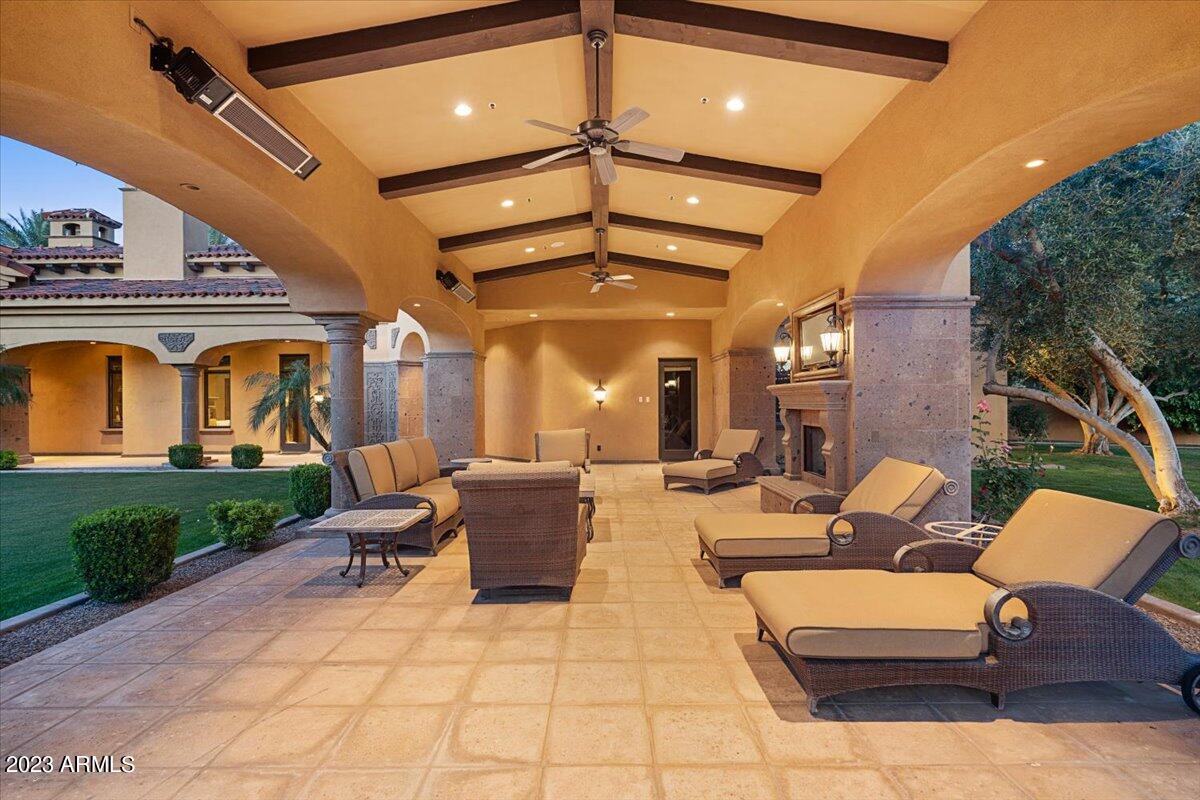 CASA DE SUNRISE - Residential