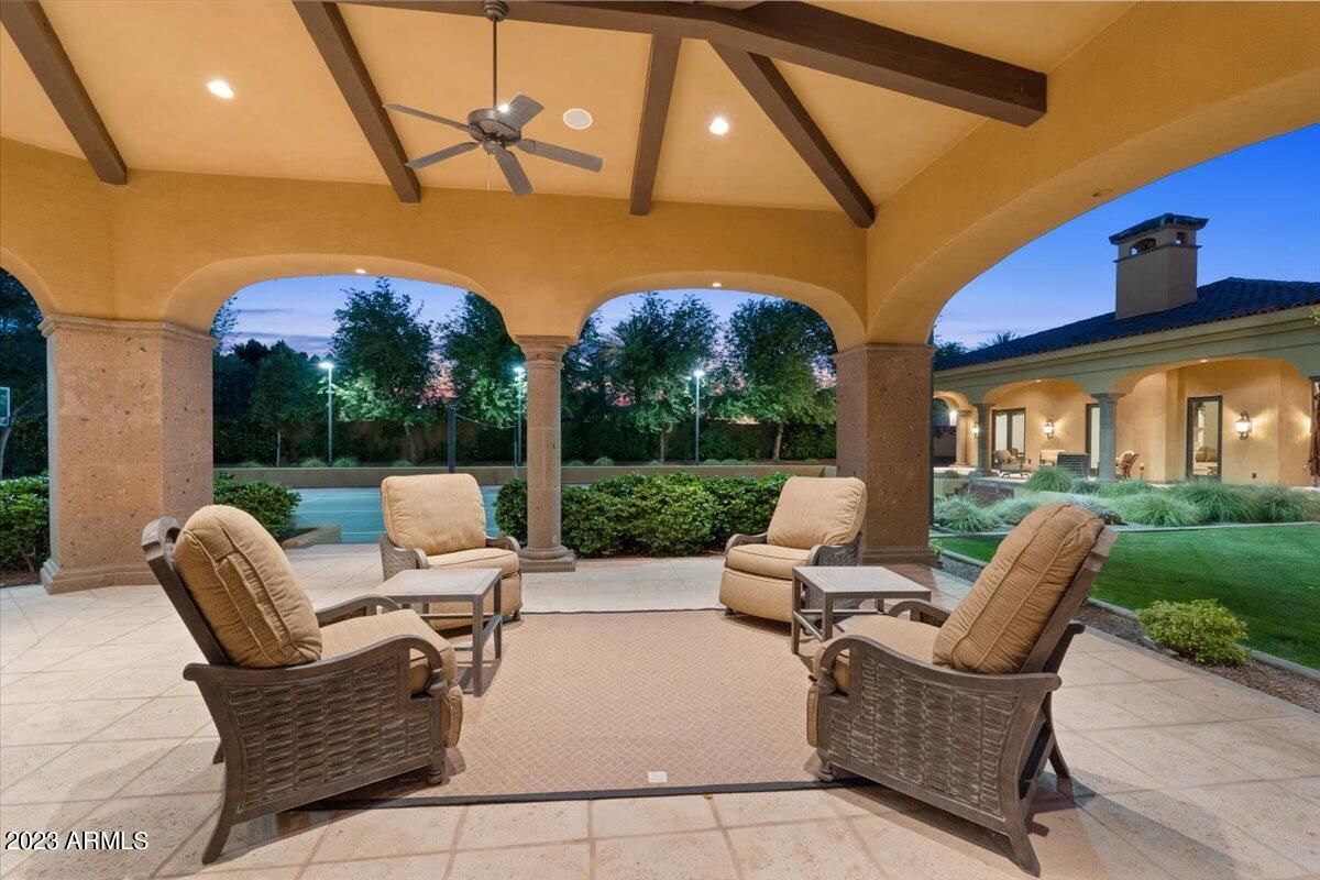 CASA DE SUNRISE - Residential