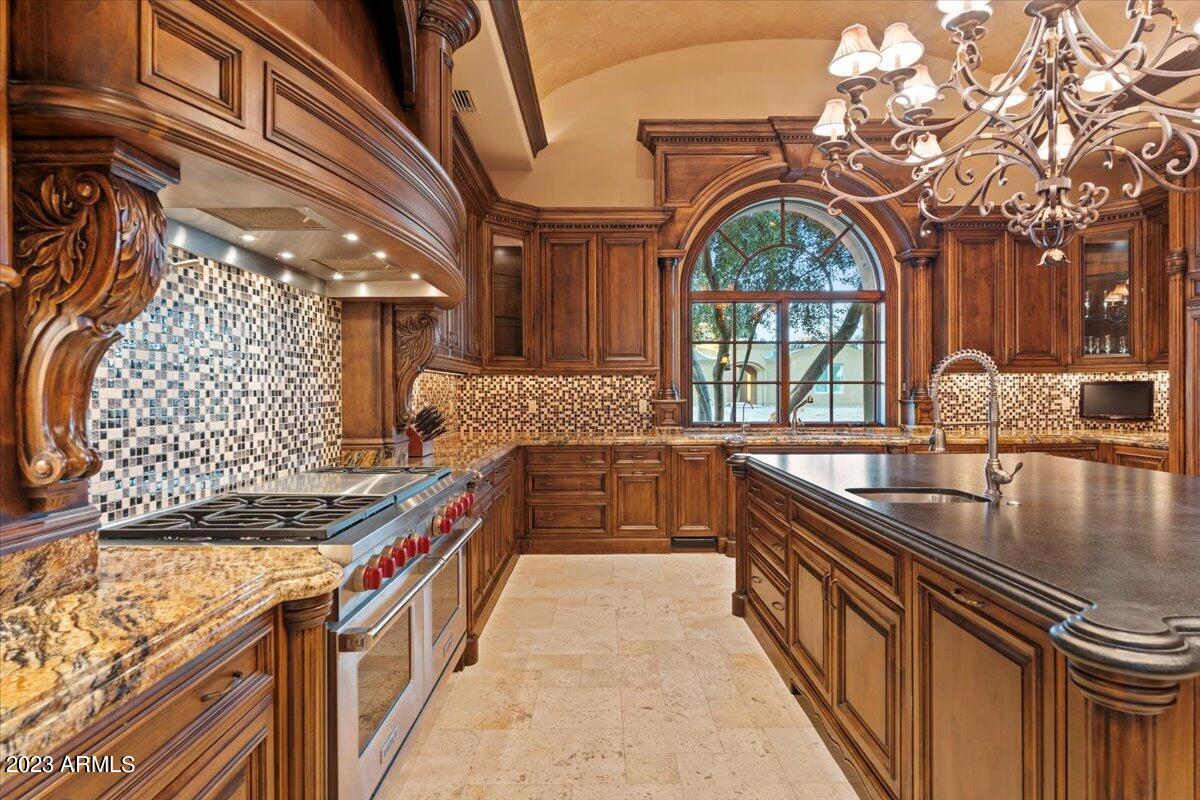CASA DE SUNRISE - Residential