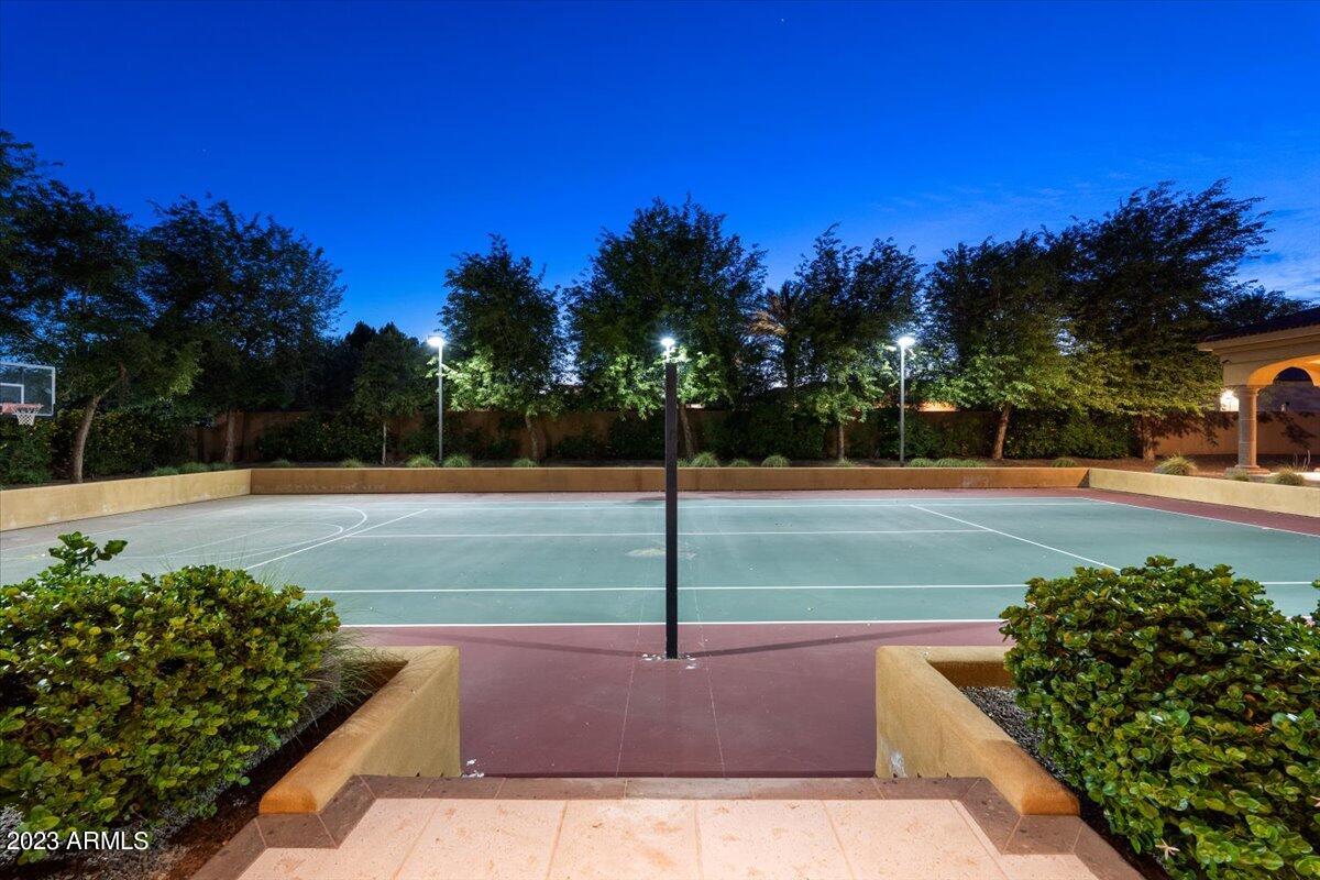 CASA DE SUNRISE - Residential
