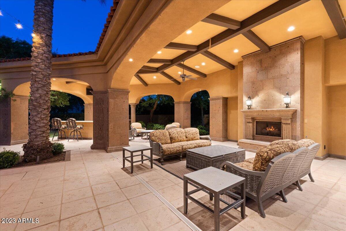 CASA DE SUNRISE - Residential