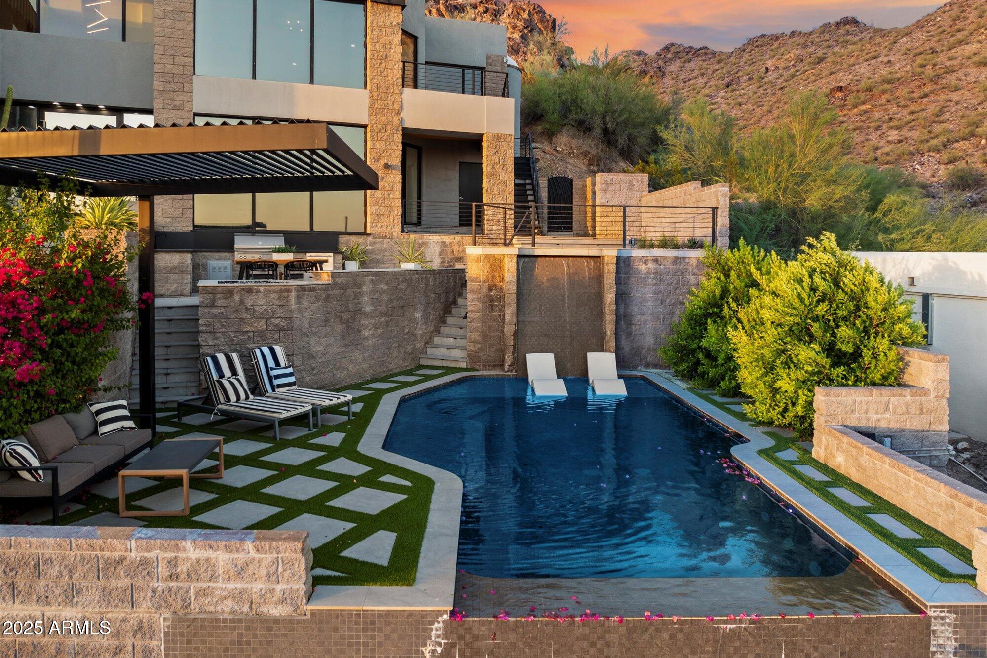SQUAW PEAK MOUNTAIN ESTATES - Residential