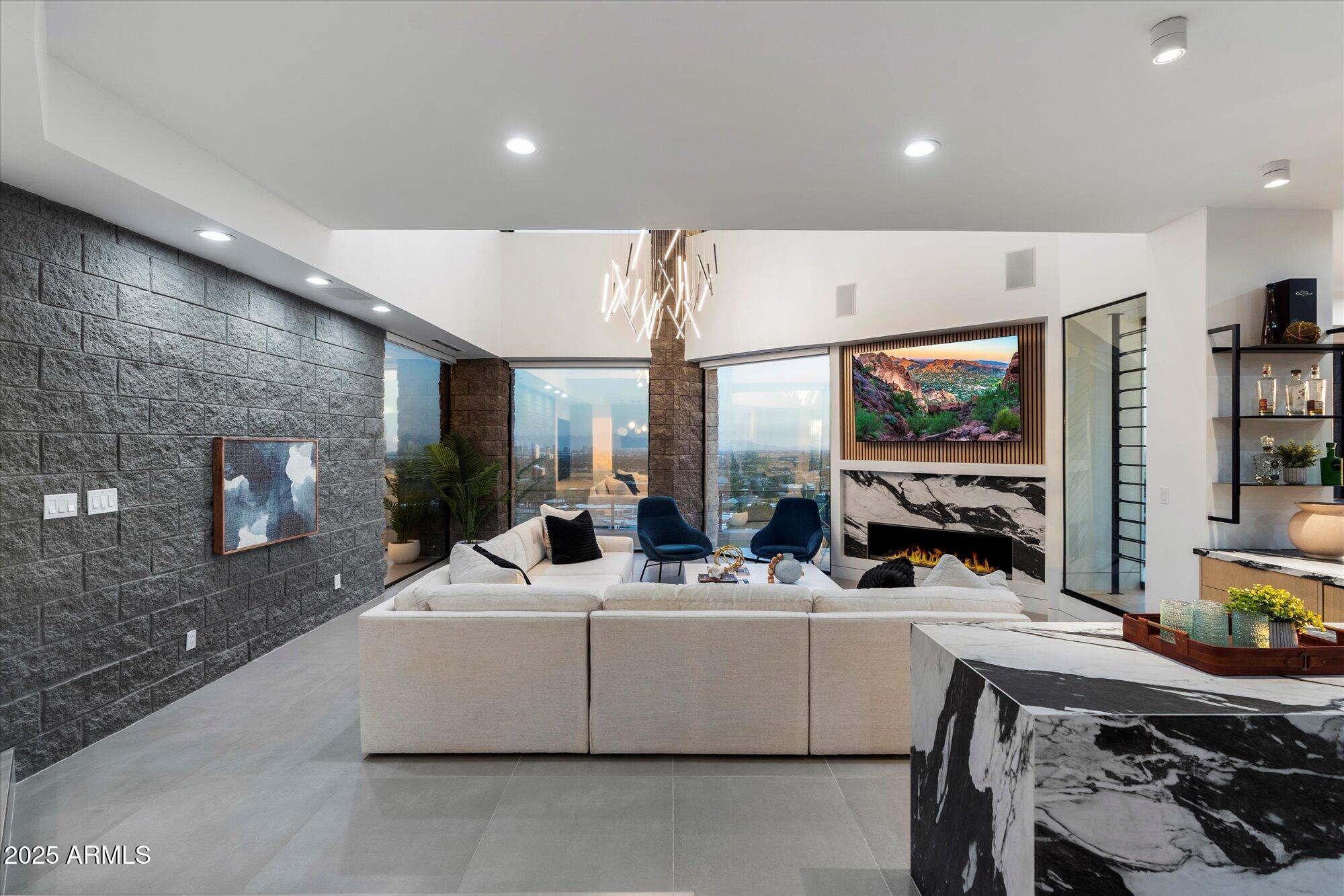 SQUAW PEAK MOUNTAIN ESTATES - Residential