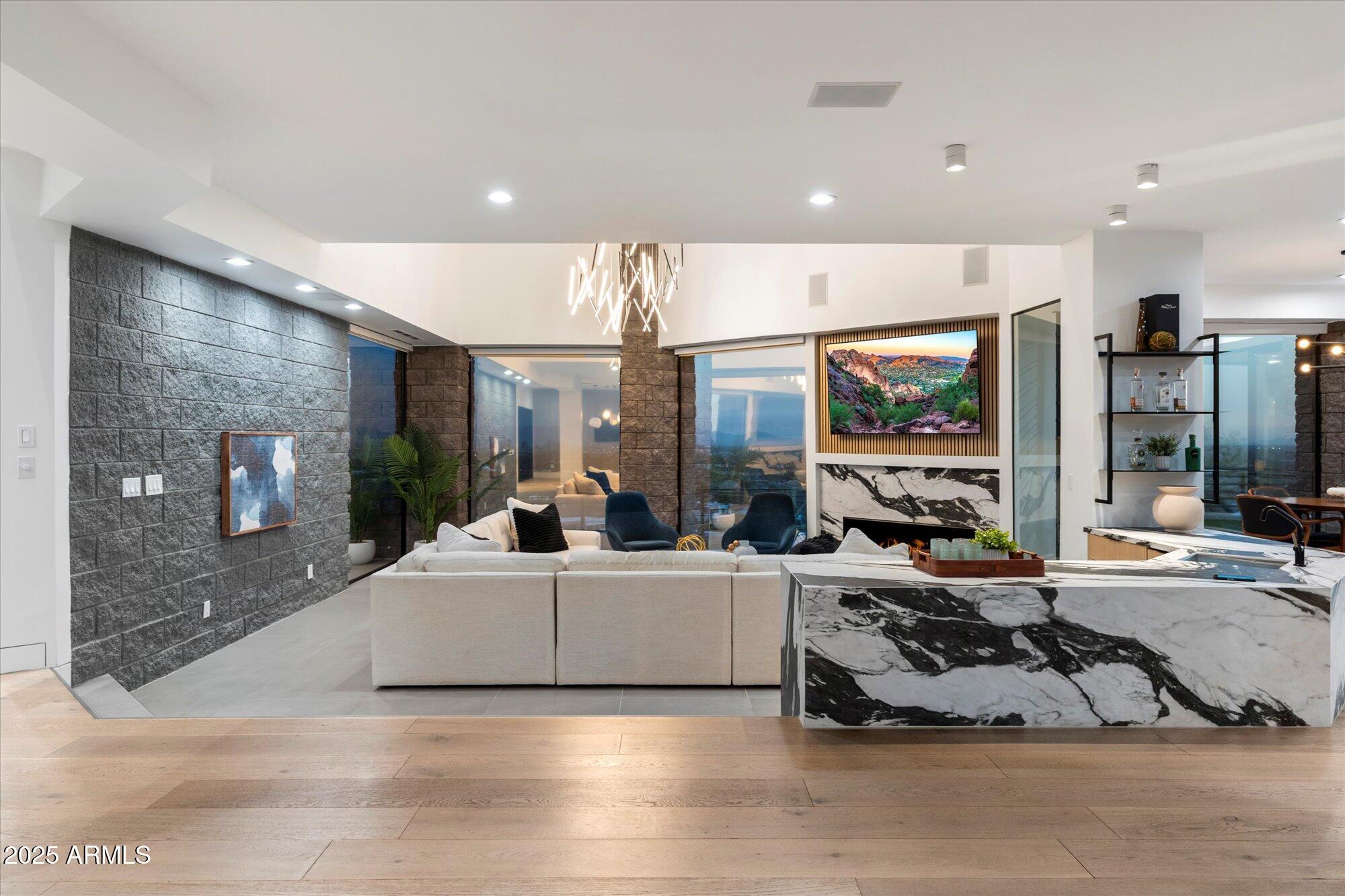 SQUAW PEAK MOUNTAIN ESTATES - Residential