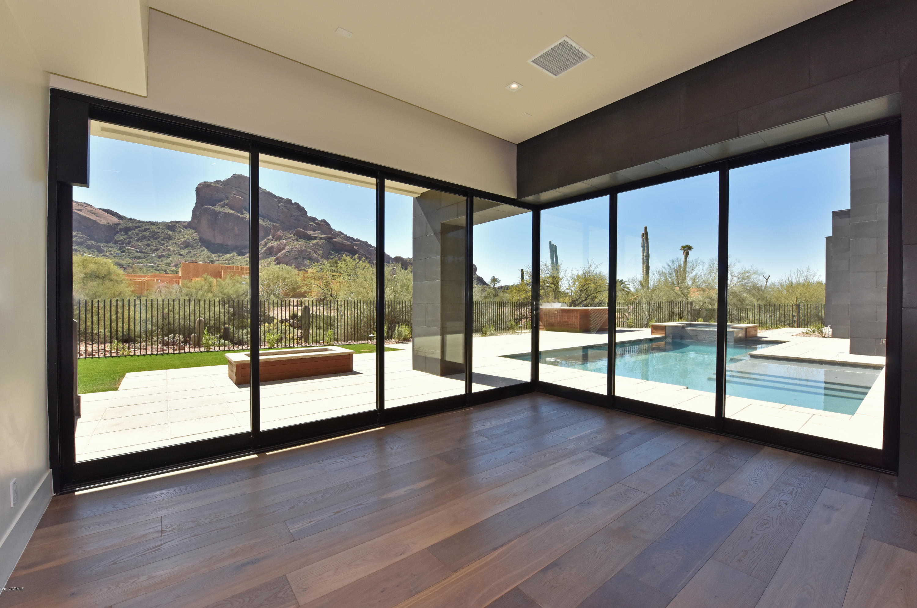 Paradise Valley - Residential