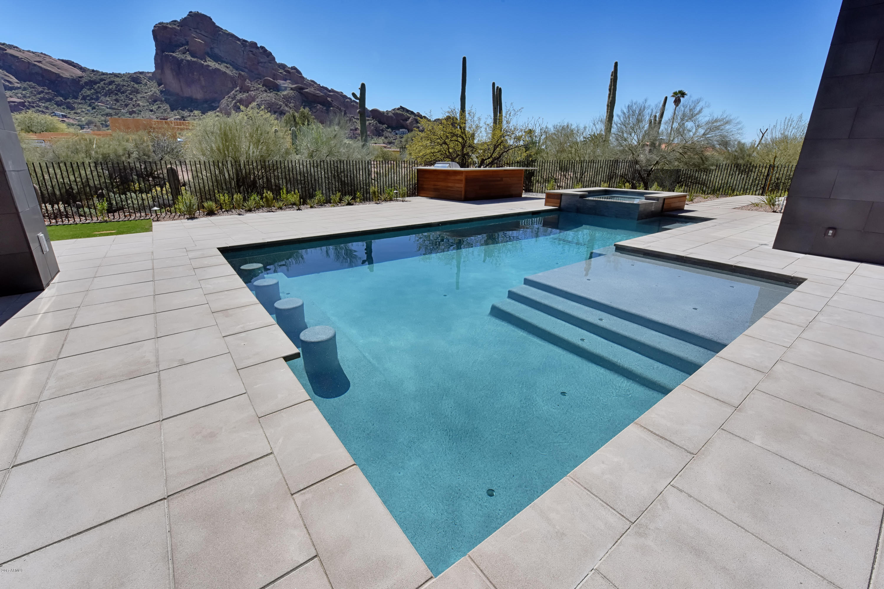 Paradise Valley - Residential