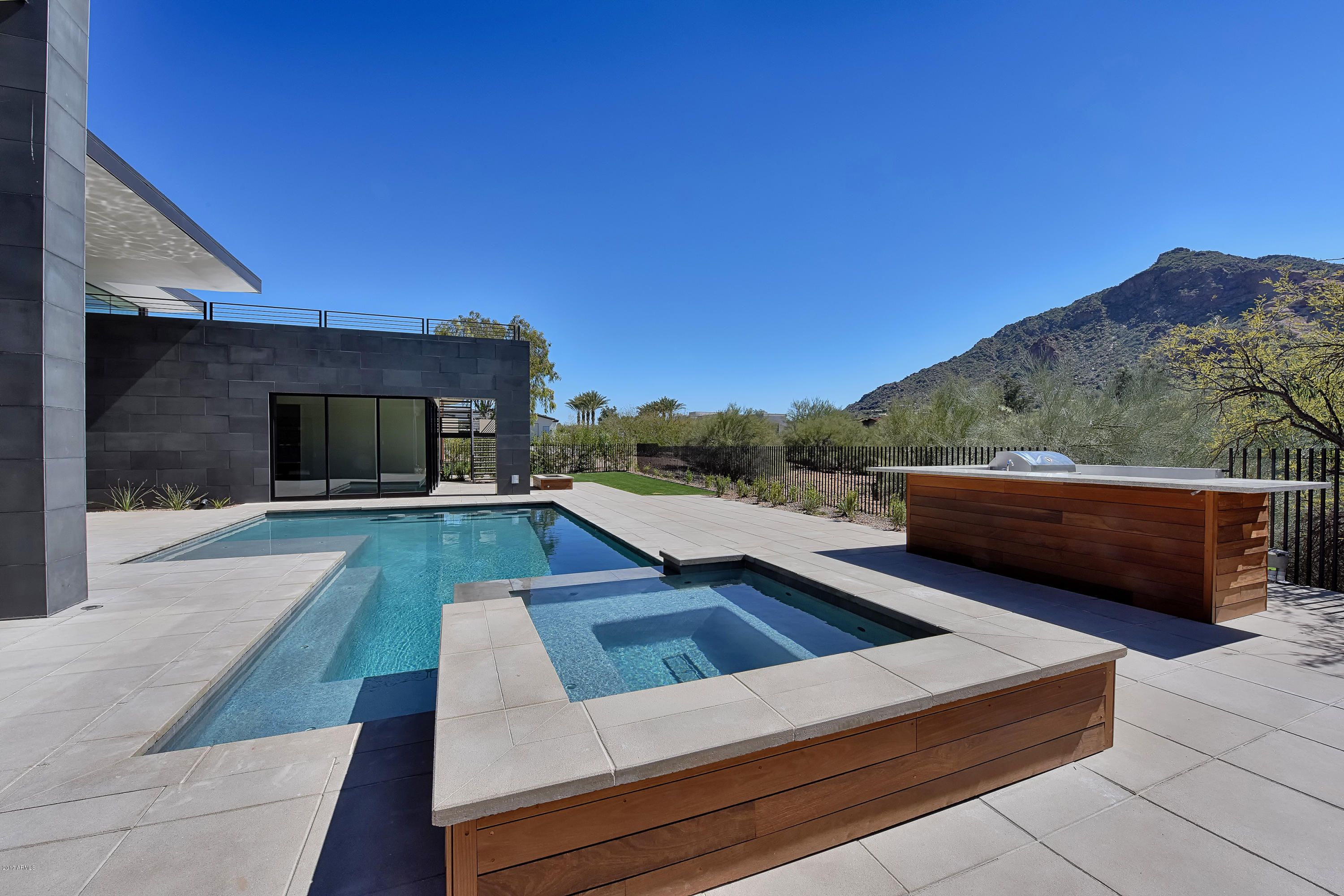 Paradise Valley - Residential
