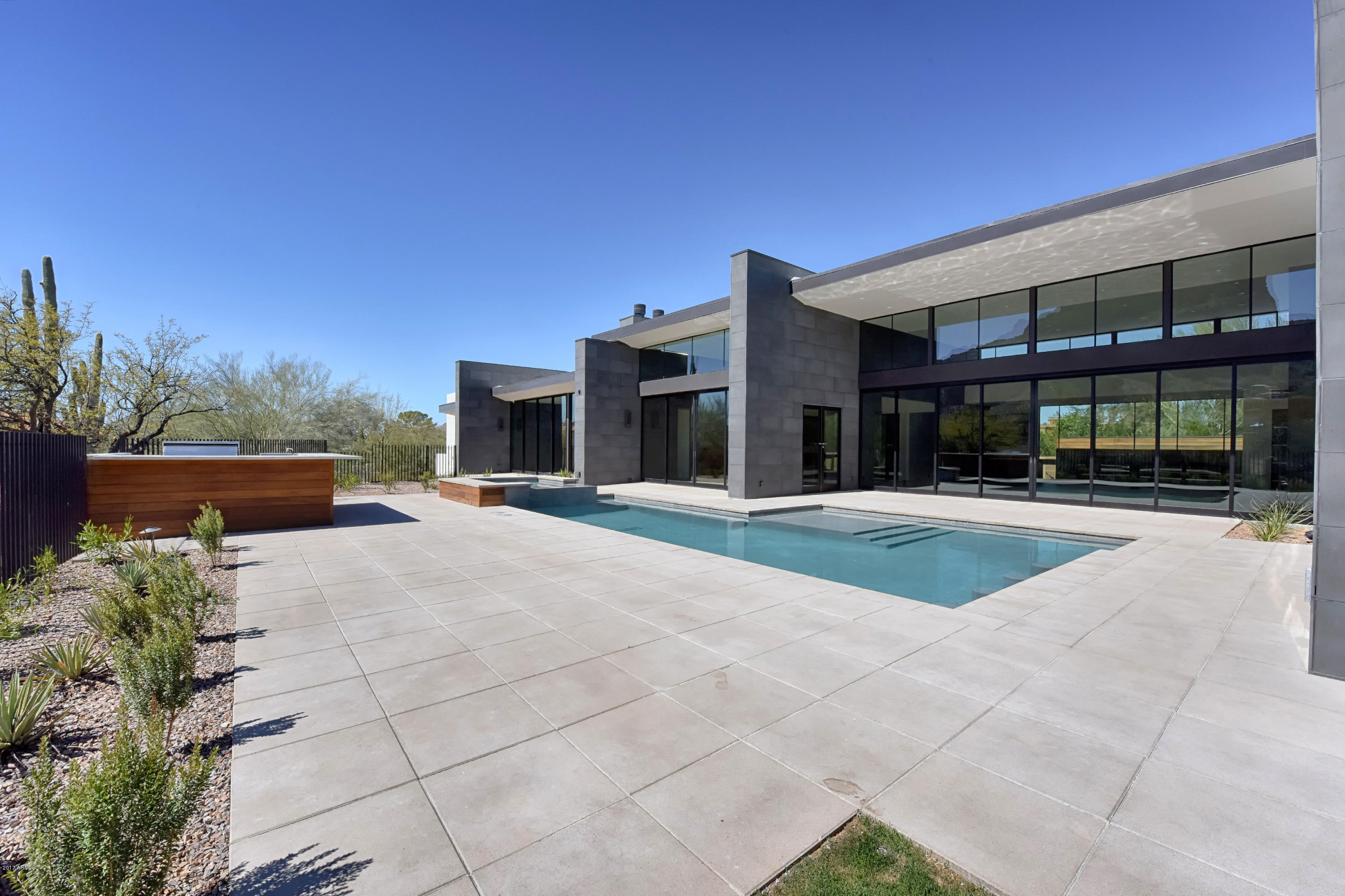 Paradise Valley - Residential