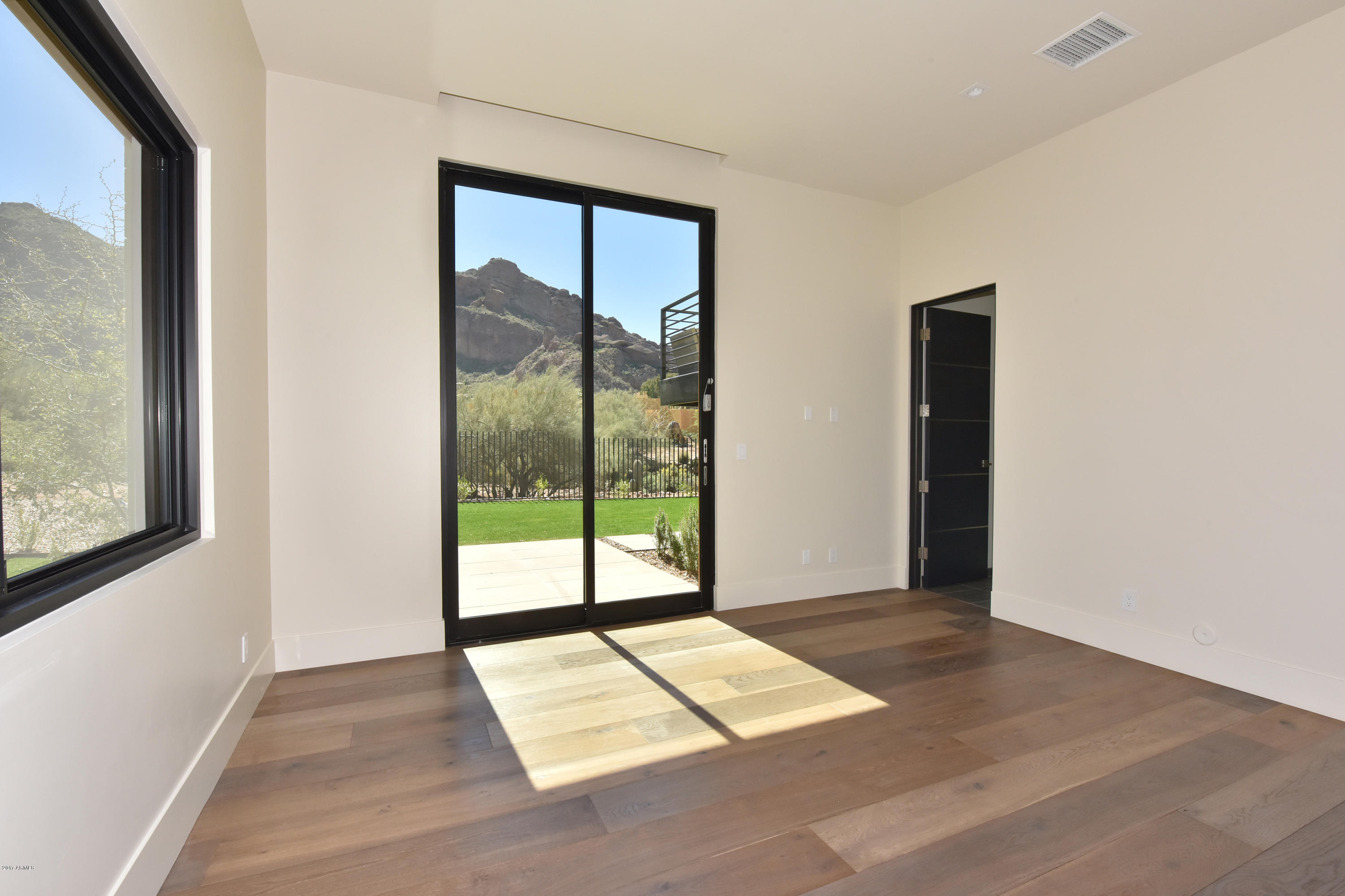 Paradise Valley - Residential
