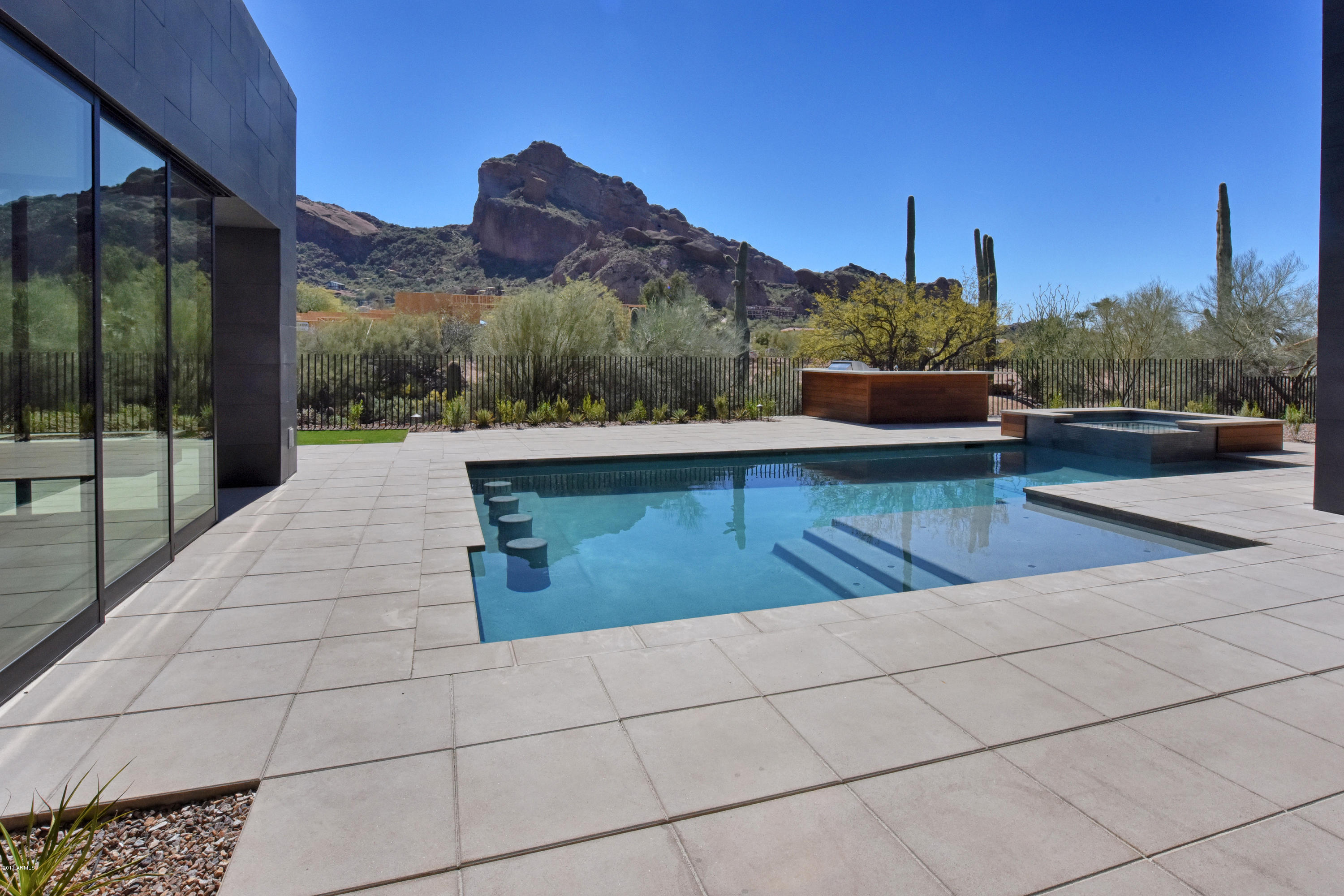 Paradise Valley - Residential