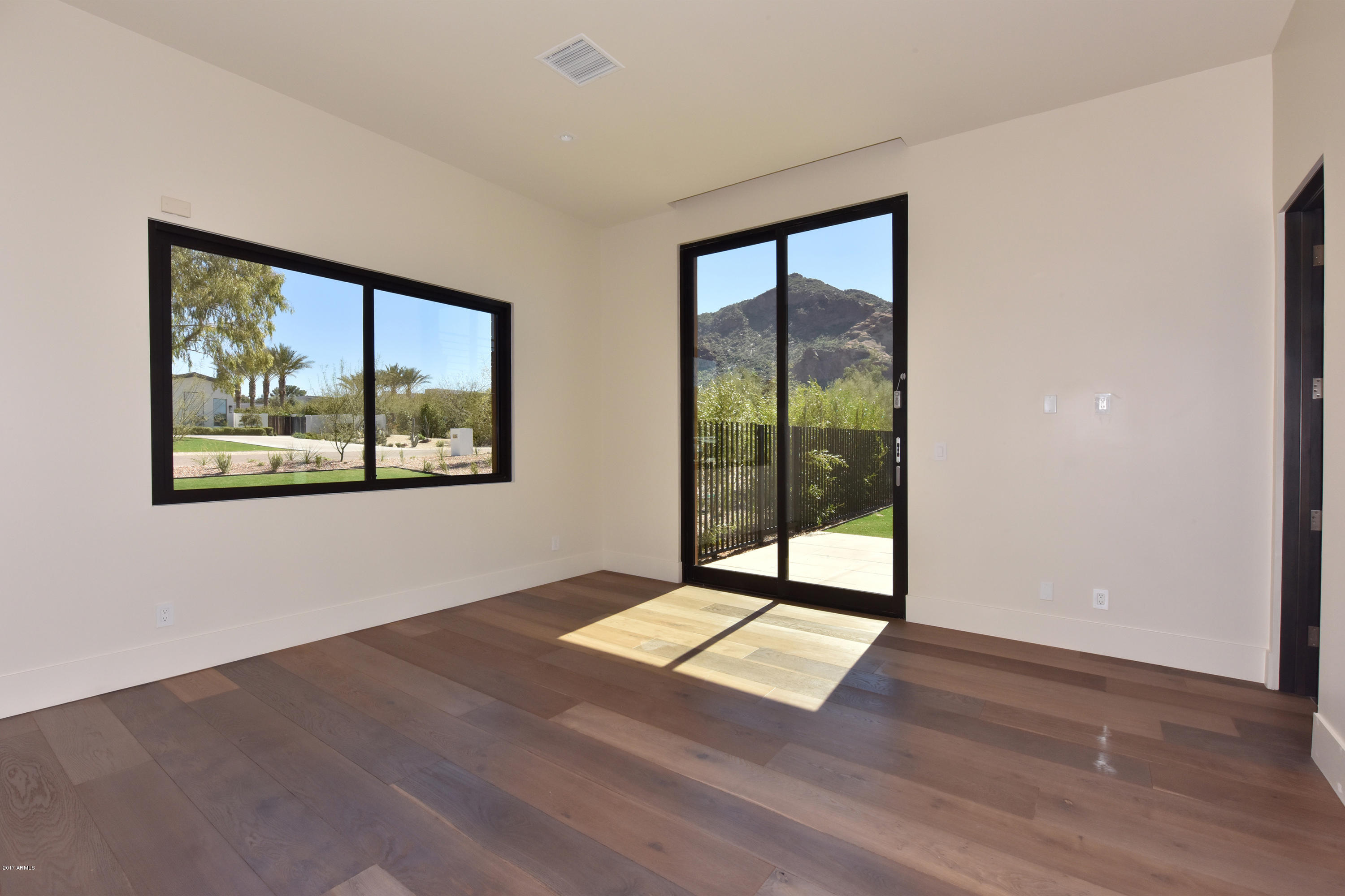 Paradise Valley - Residential