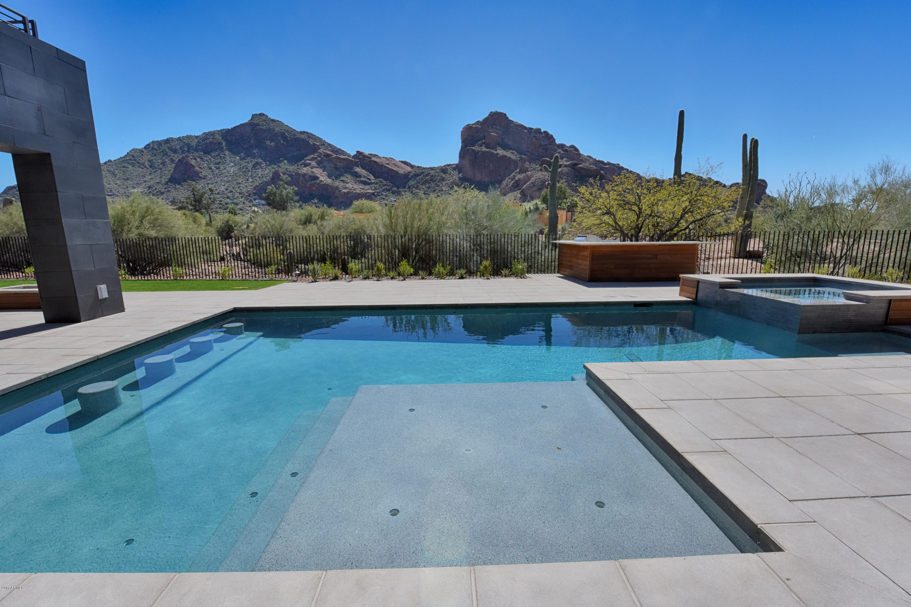 Paradise Valley - Residential