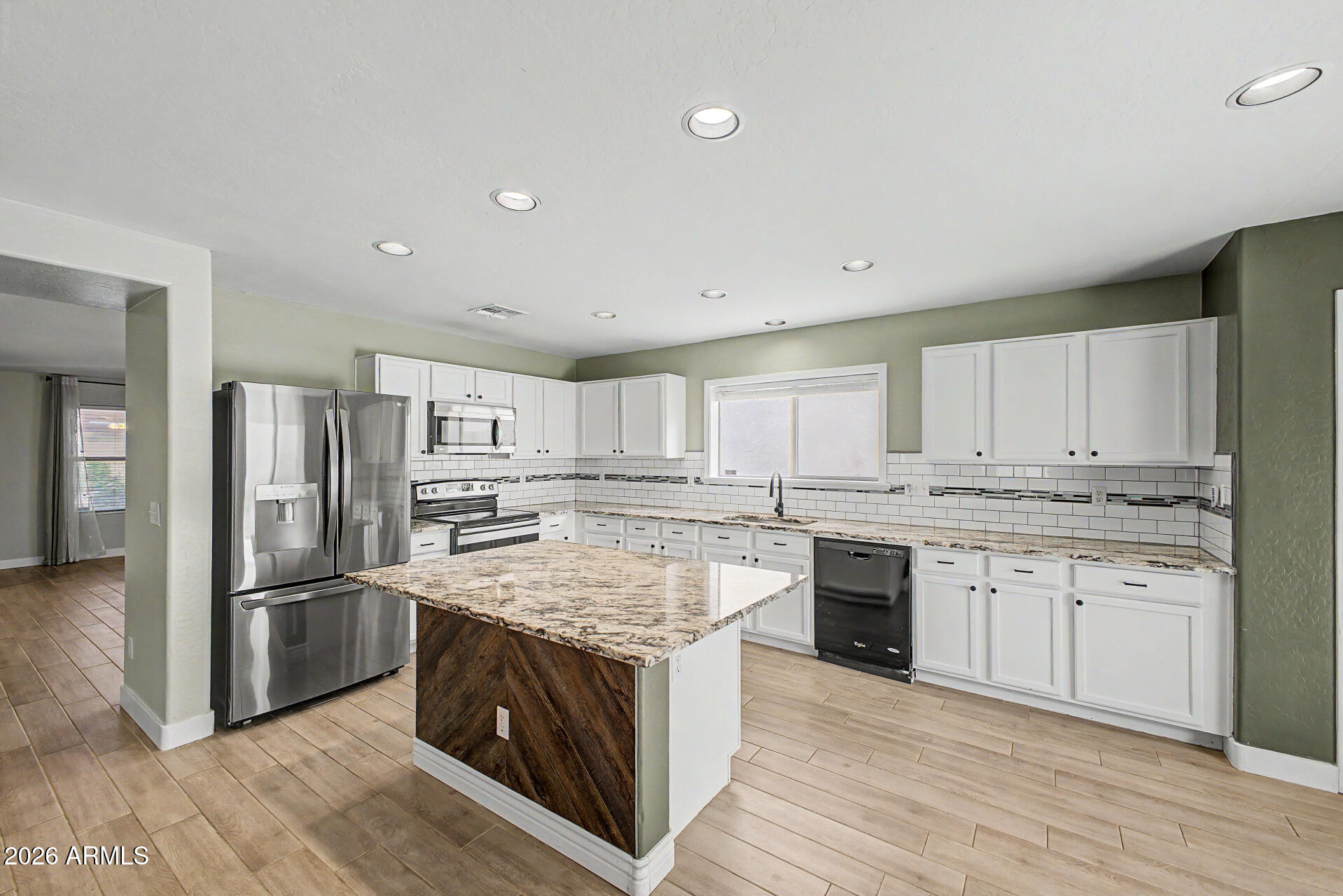 BELL POINTE 1 - Residential