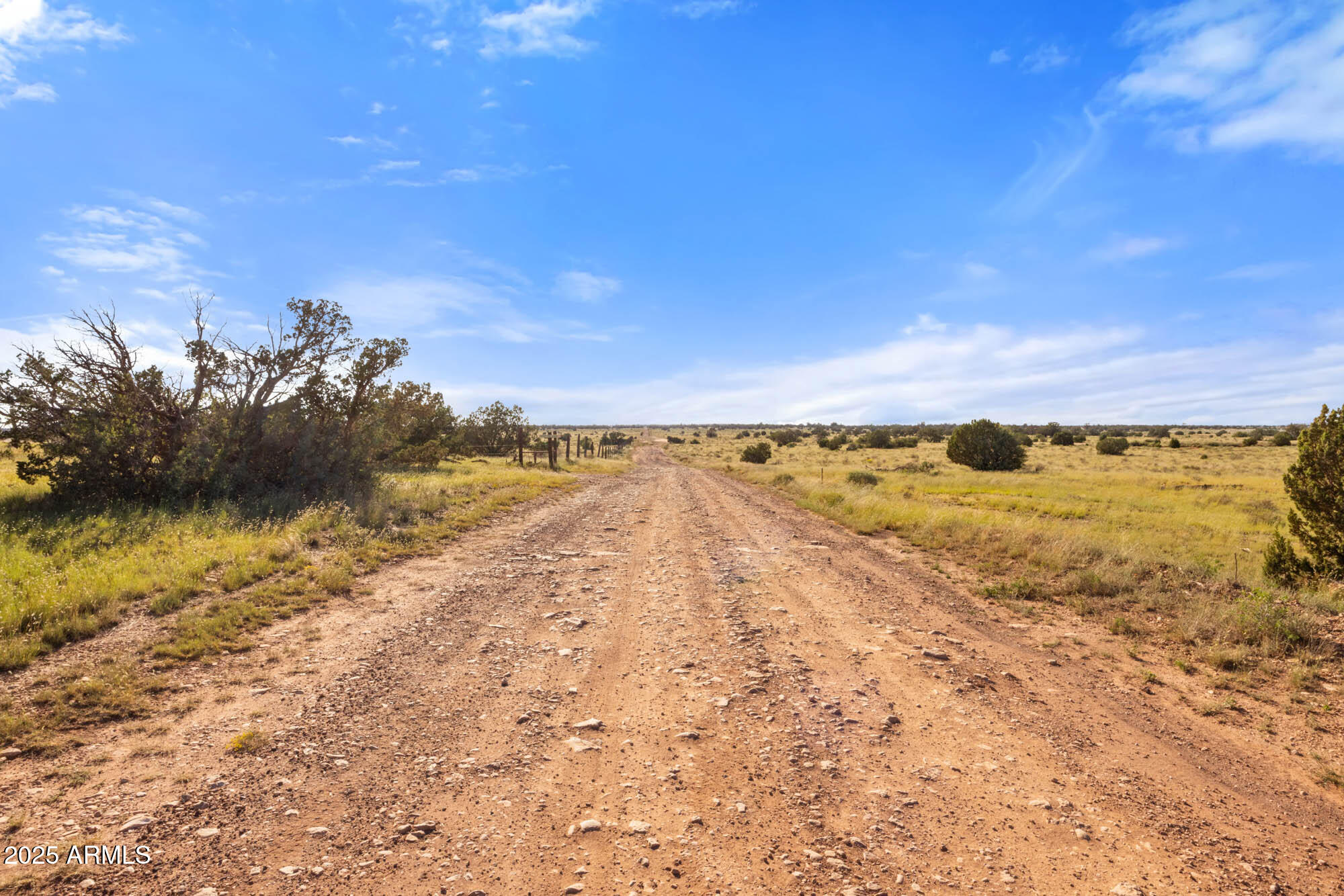 GRAND CANYON RANCHES - Land