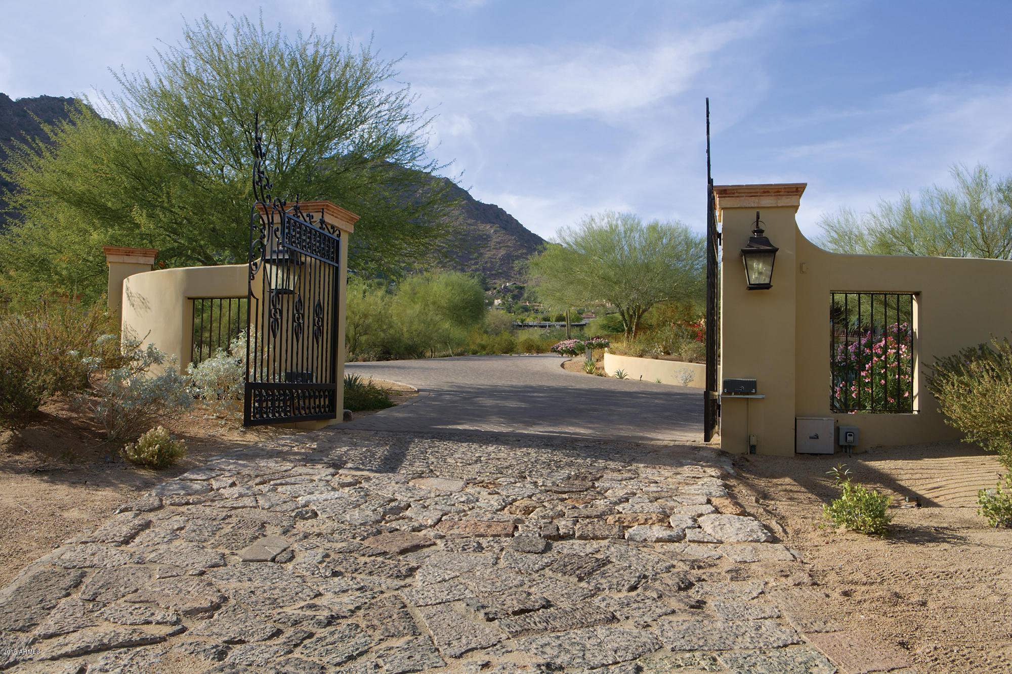 JOKAKE CAMELBACK PROPERTIES TRACT B LOTS 34-42 - Residential