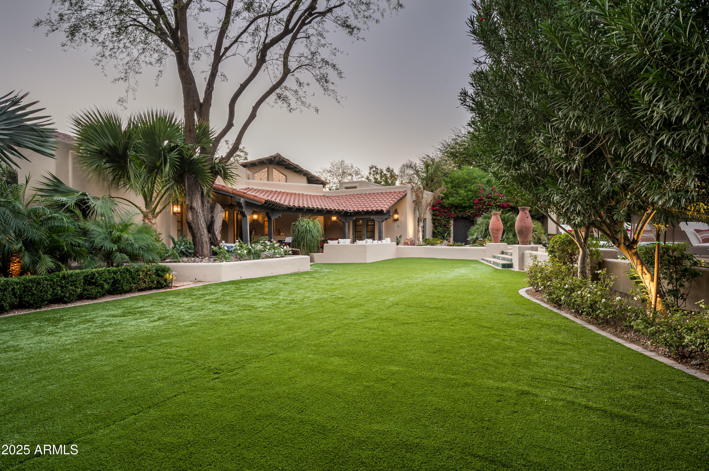 CINCO SOLES - Residential