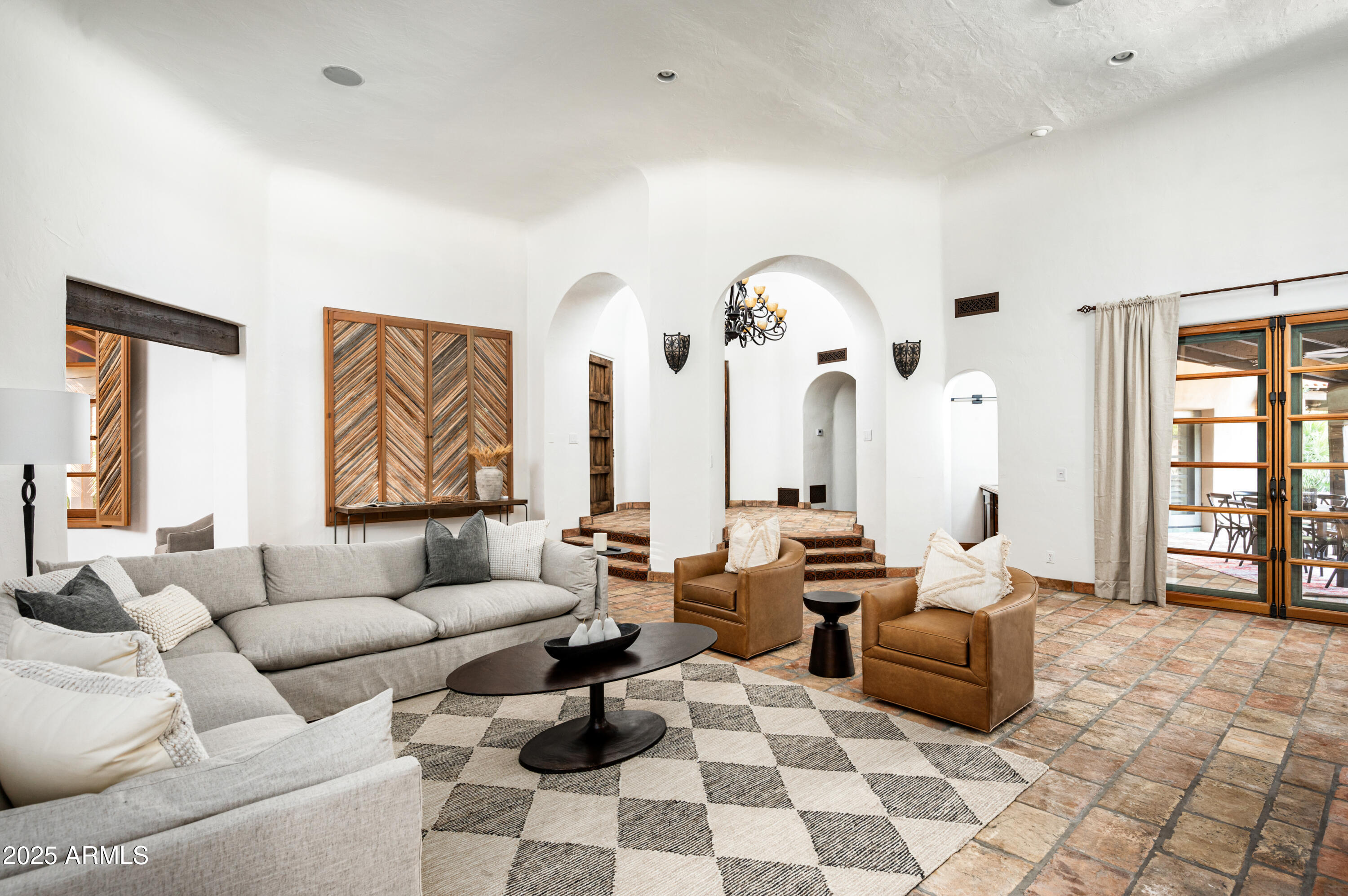 CINCO SOLES - Residential
