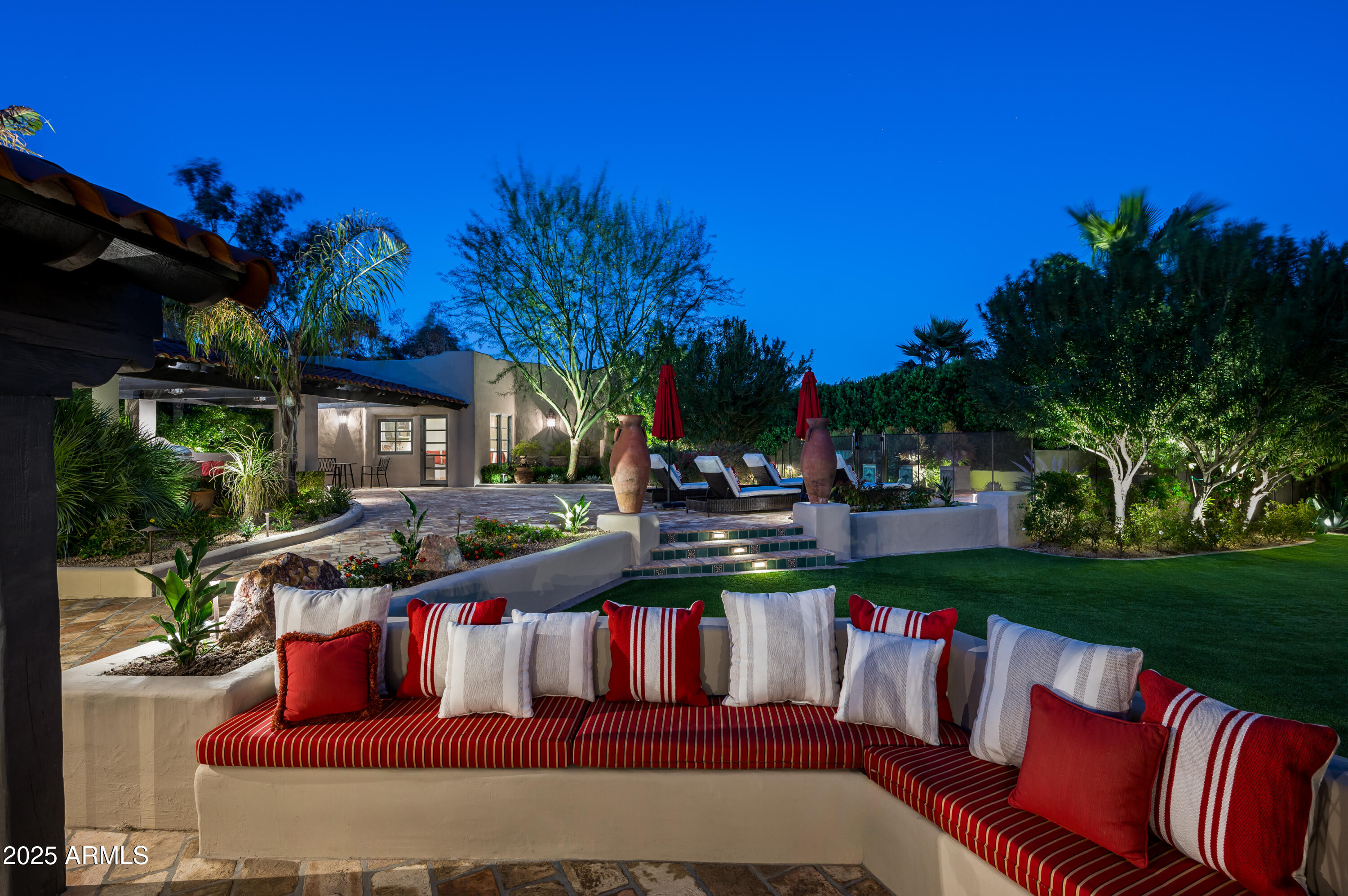 CINCO SOLES - Residential