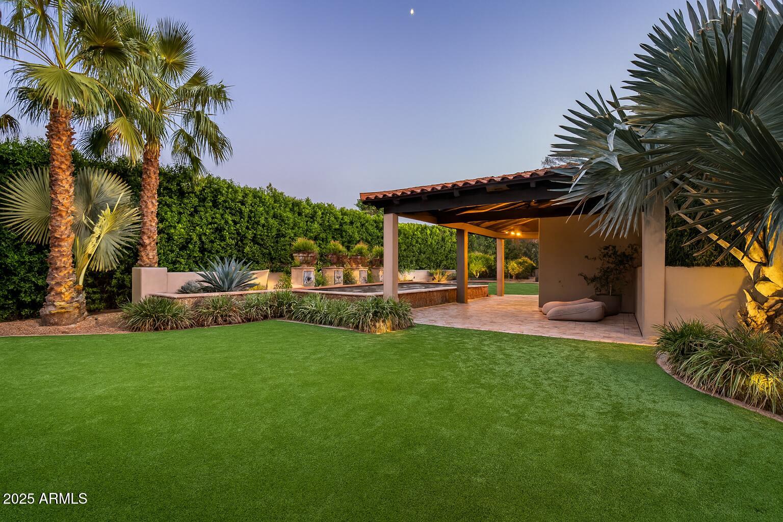 CINCO SOLES - Residential