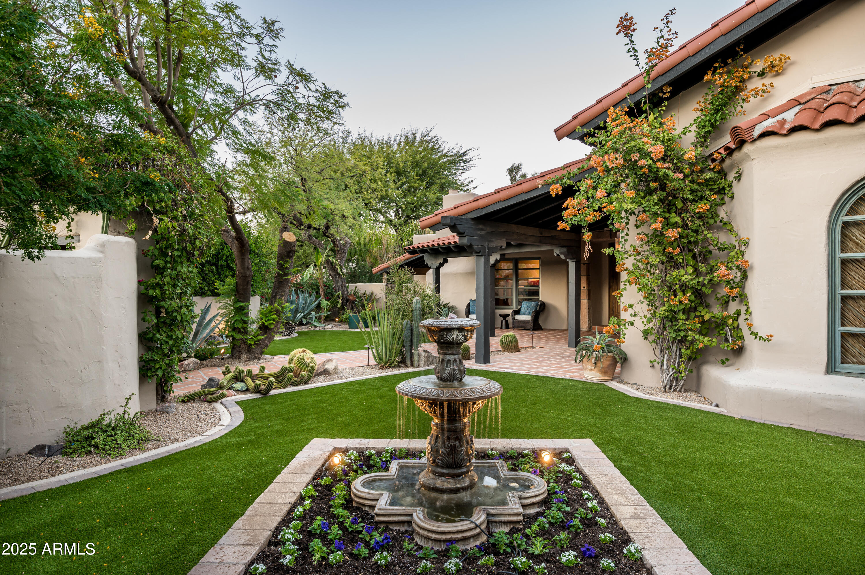 CINCO SOLES - Residential