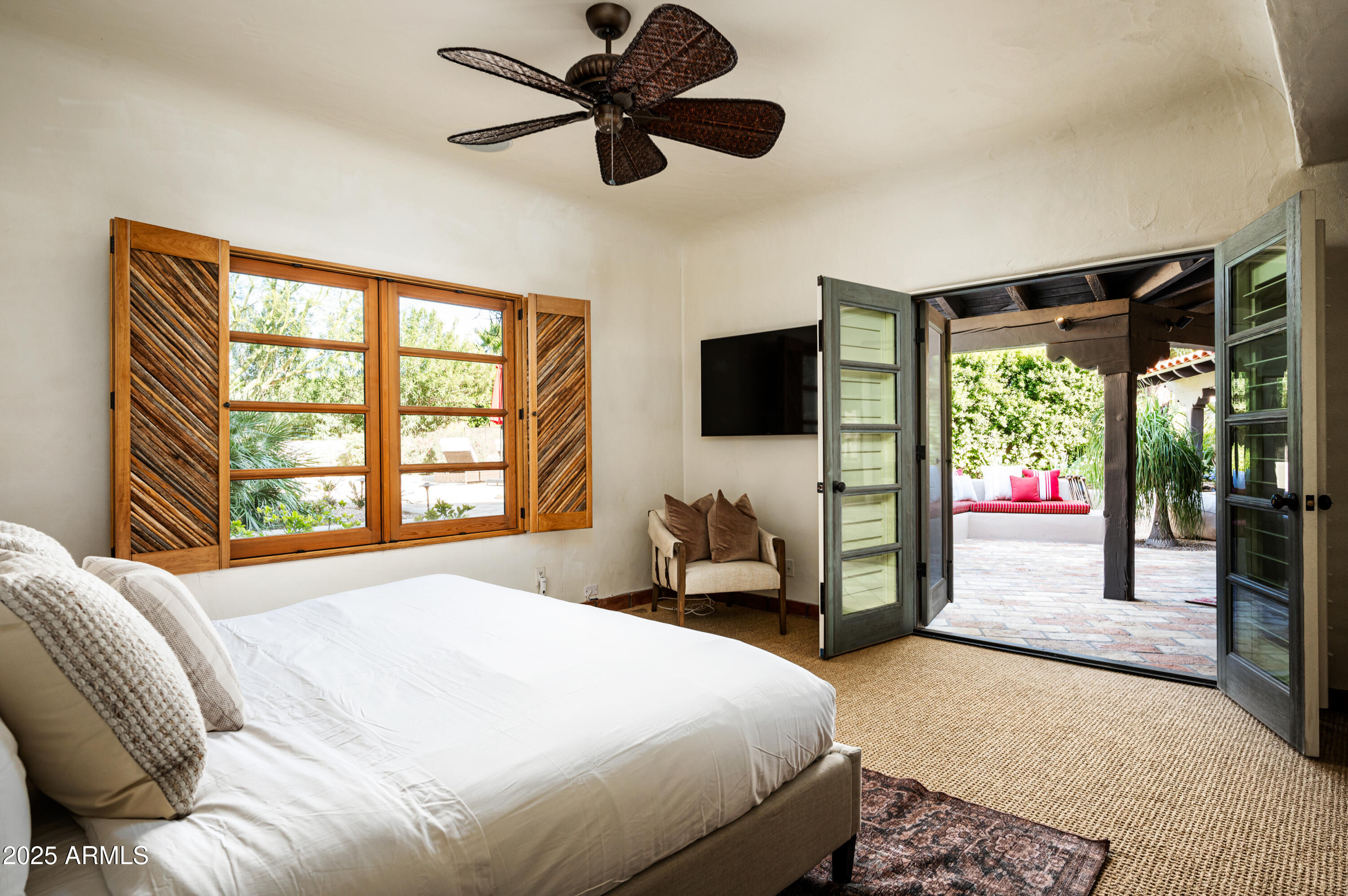 CINCO SOLES - Residential