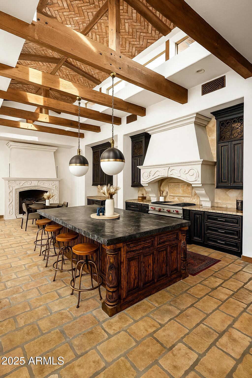 CINCO SOLES - Residential