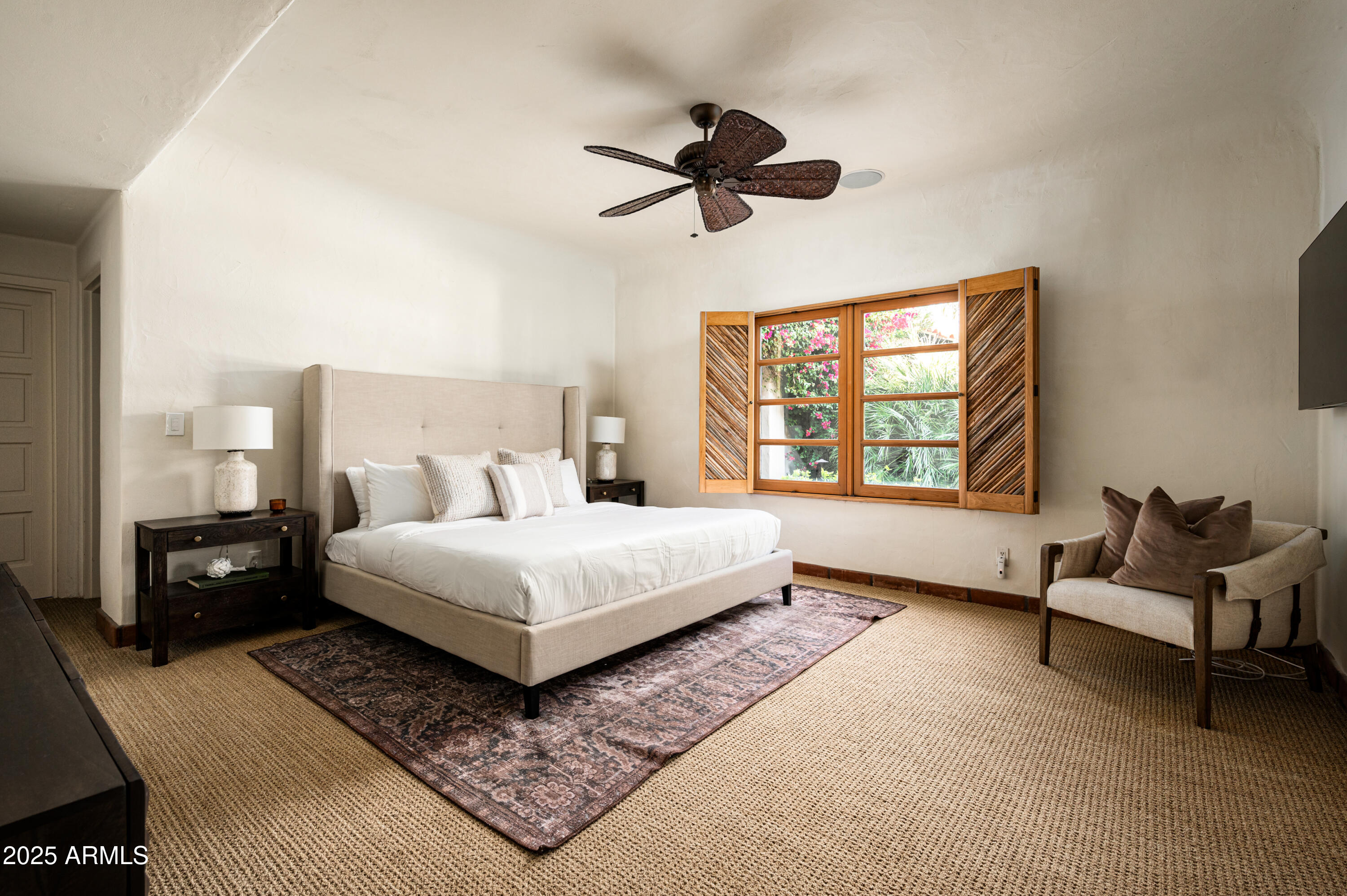 CINCO SOLES - Residential
