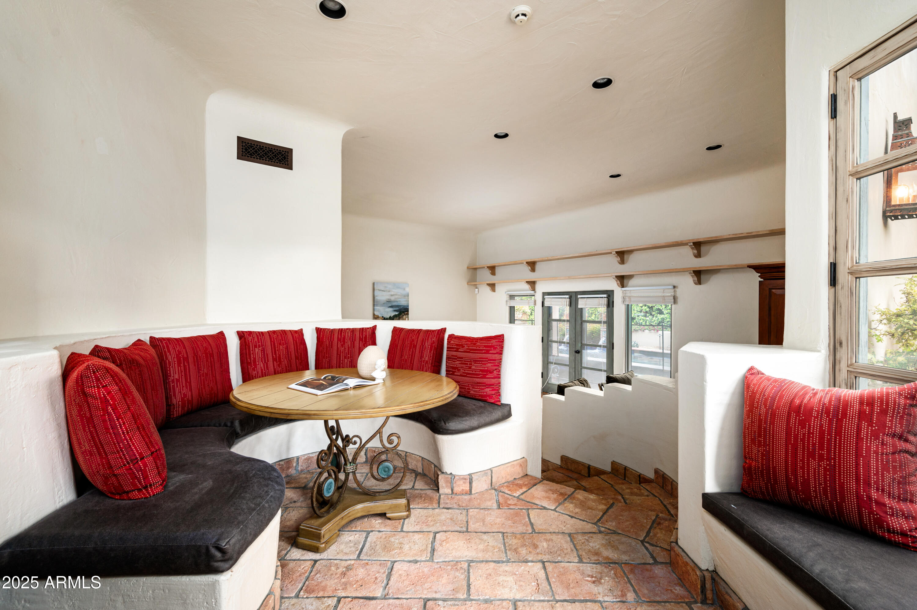 CINCO SOLES - Residential