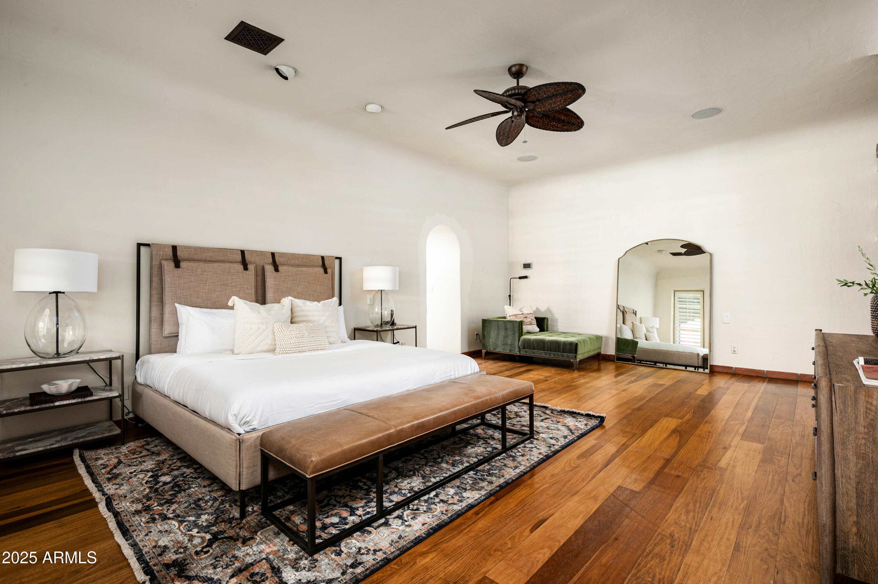CINCO SOLES - Residential