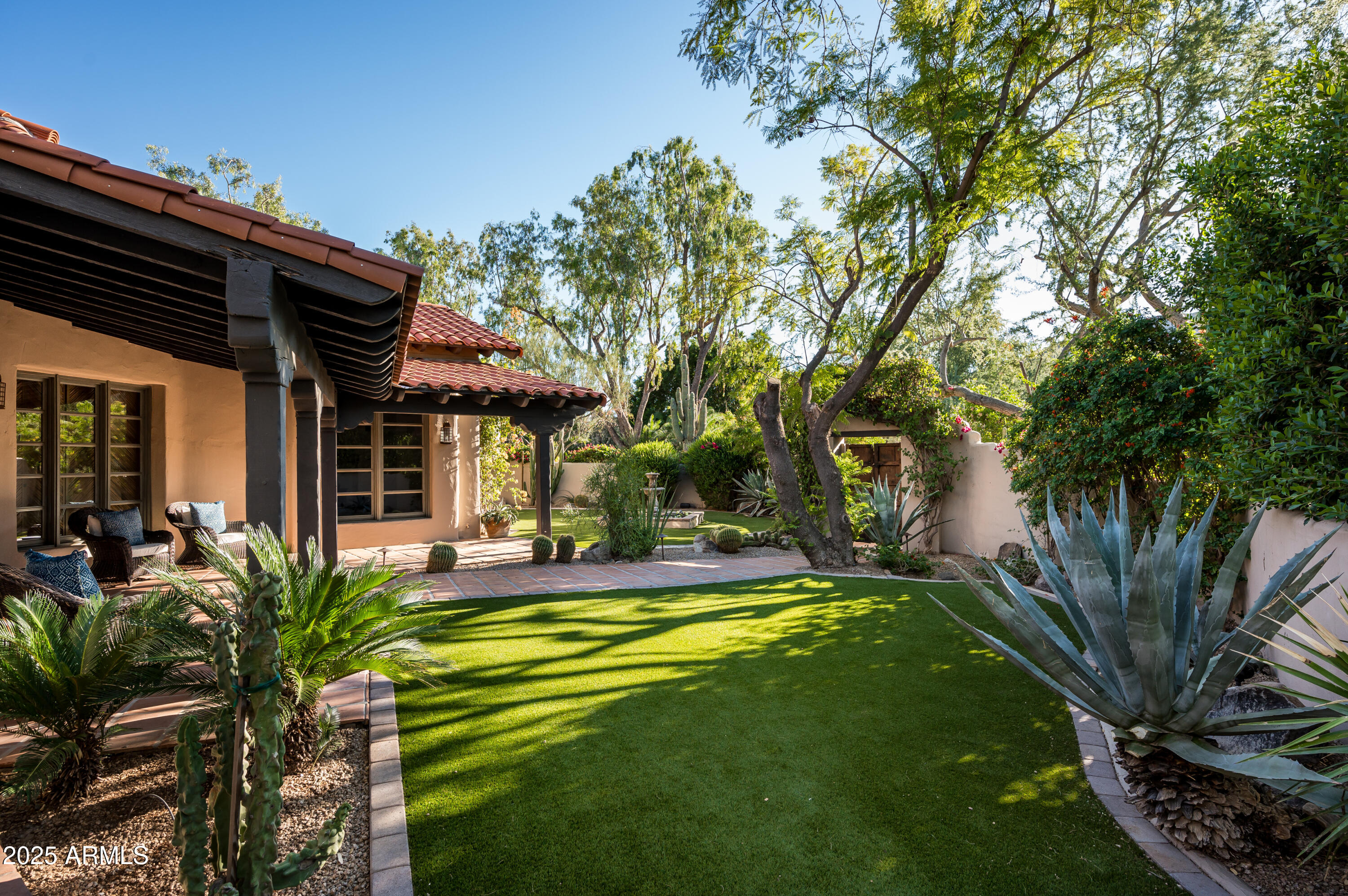 CINCO SOLES - Residential