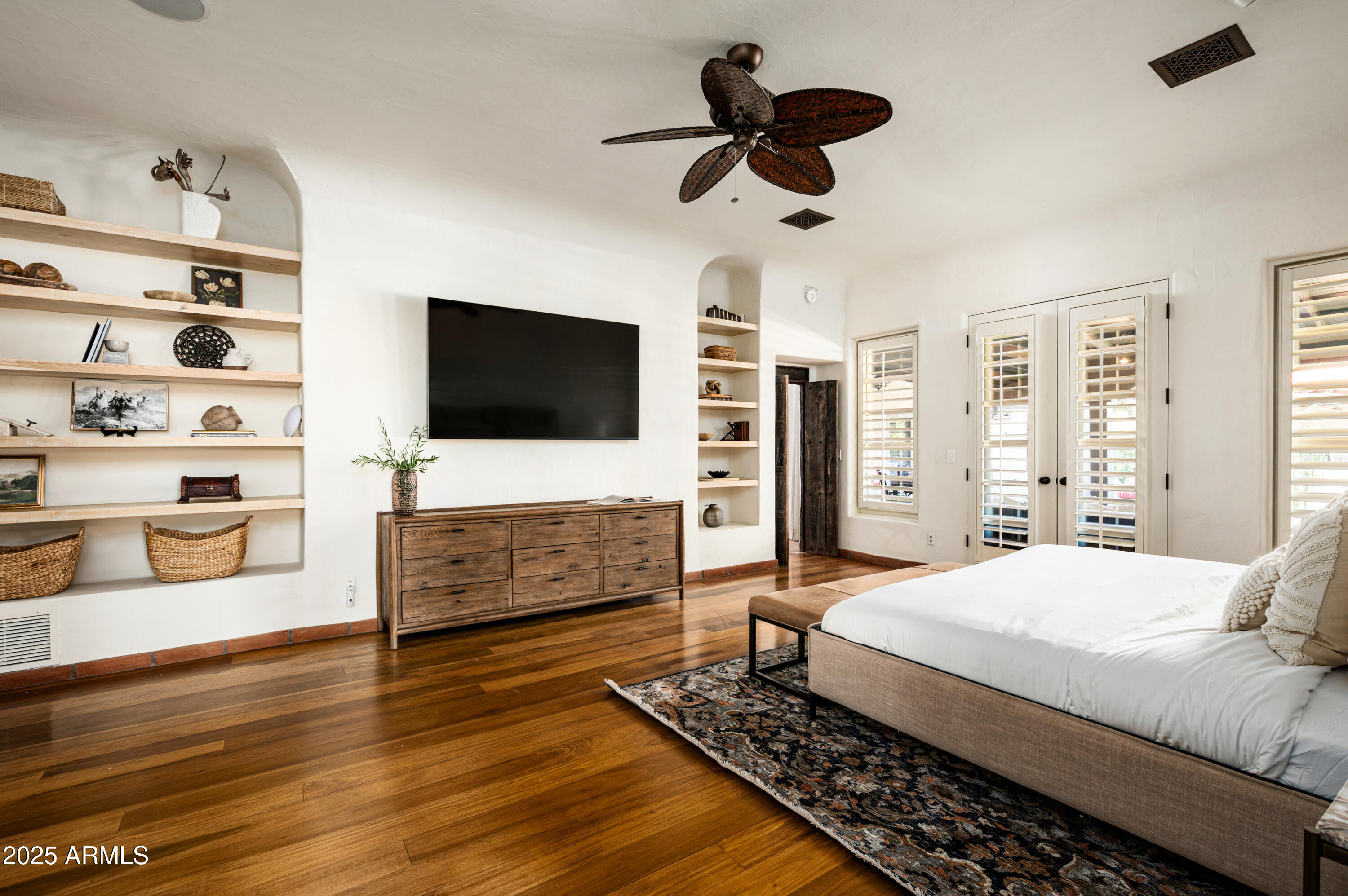 CINCO SOLES - Residential