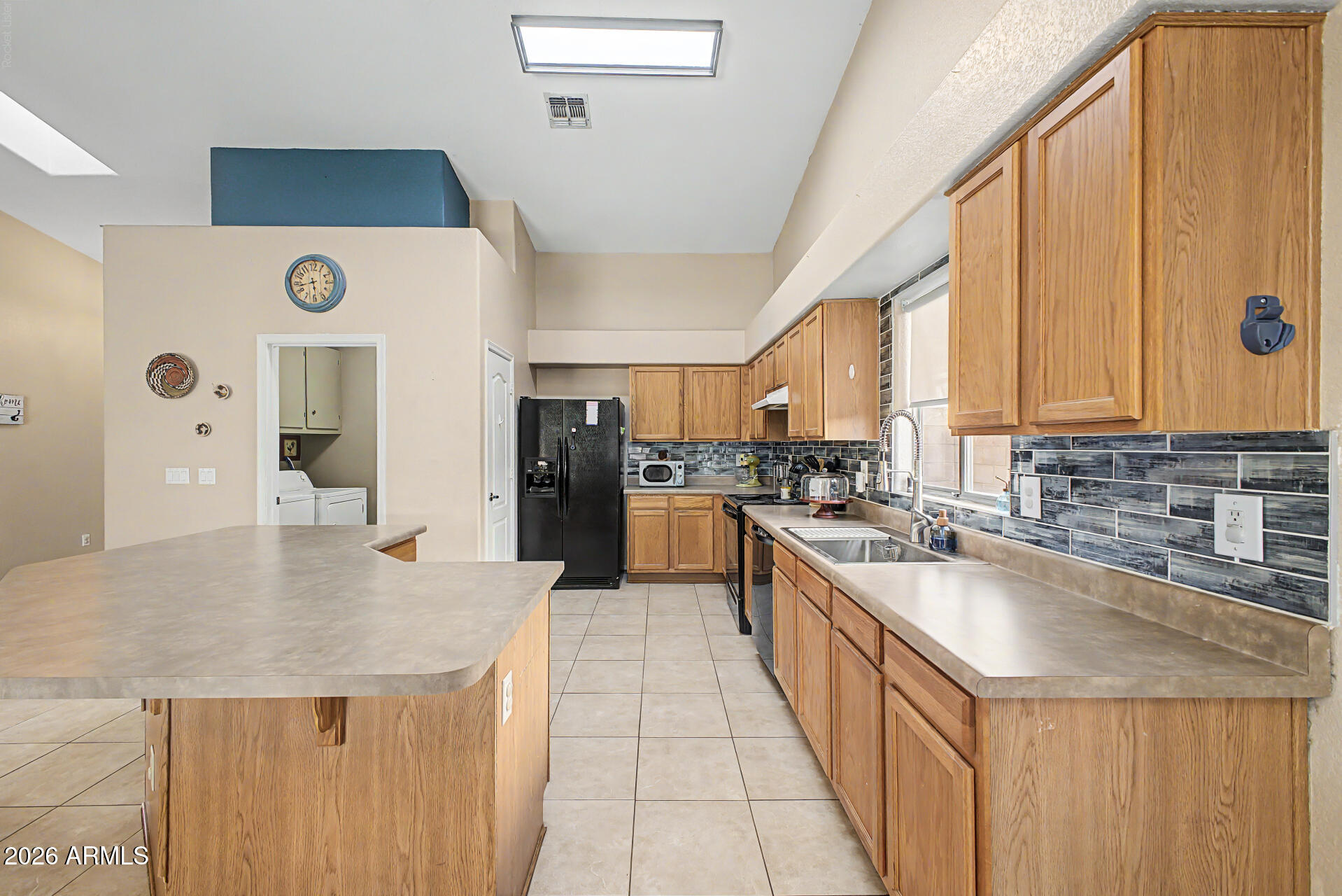 DAVE BROWN AT DYSART AND THUNDERBIRD - Residential