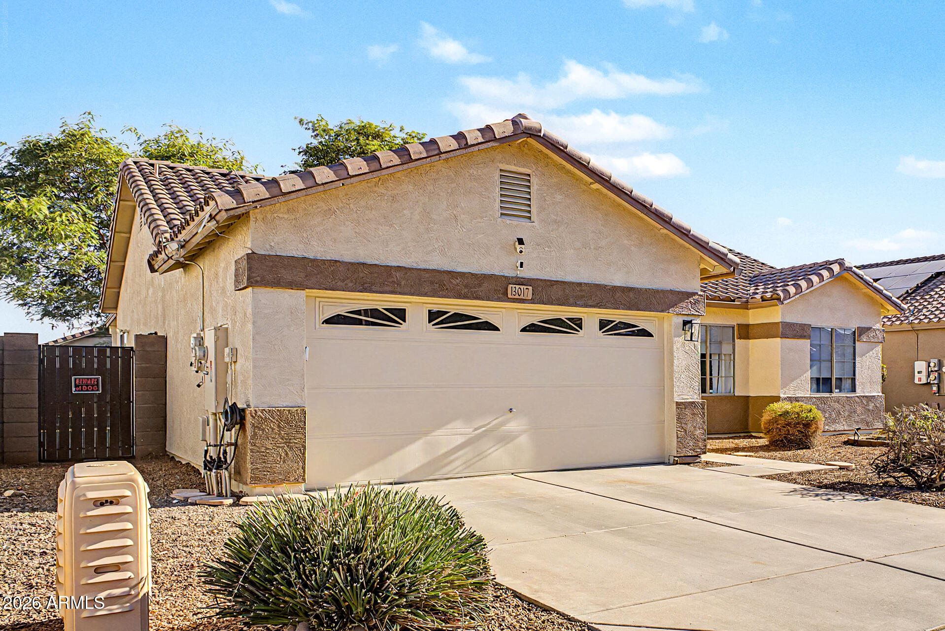 DAVE BROWN AT DYSART AND THUNDERBIRD - Residential