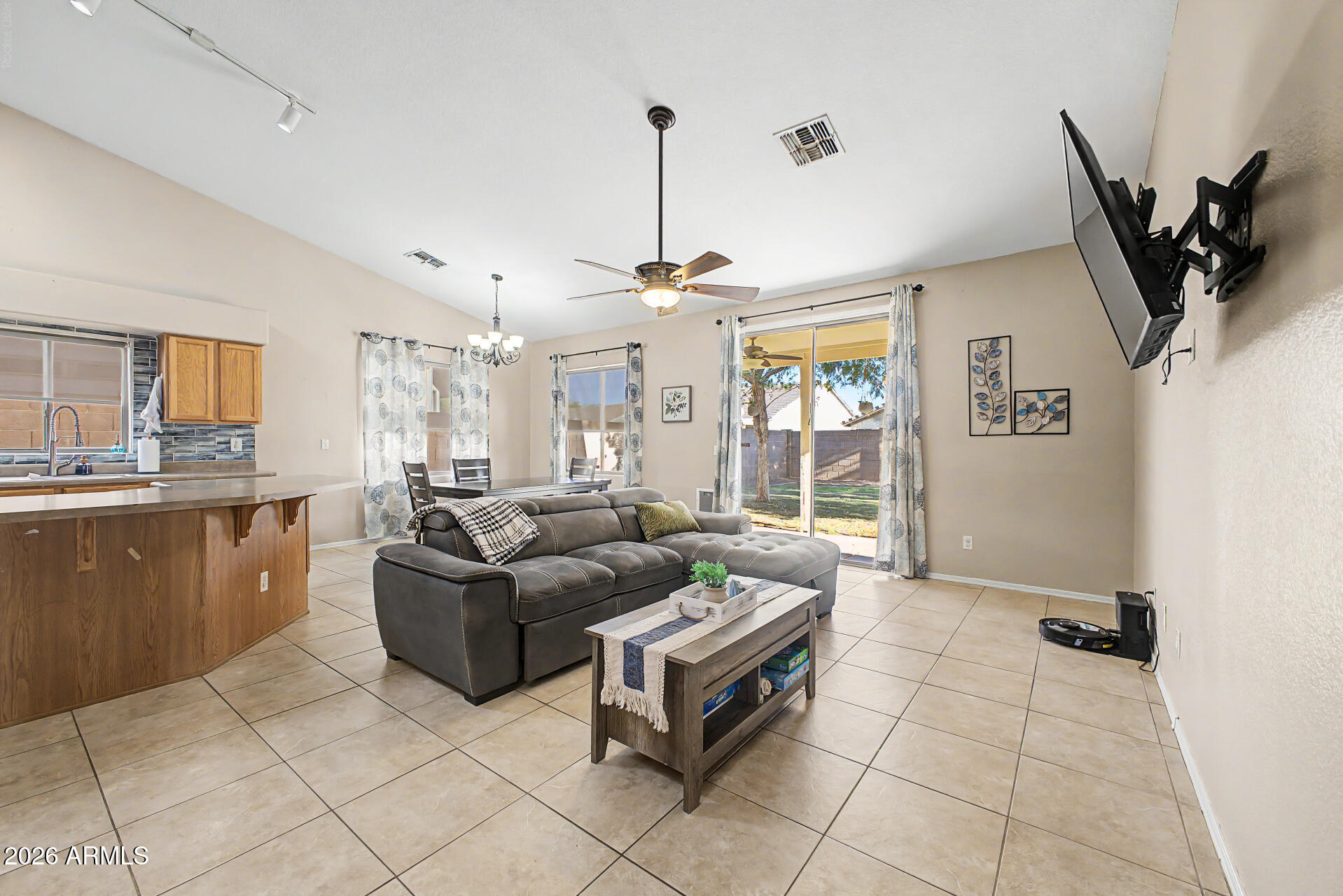 DAVE BROWN AT DYSART AND THUNDERBIRD - Residential
