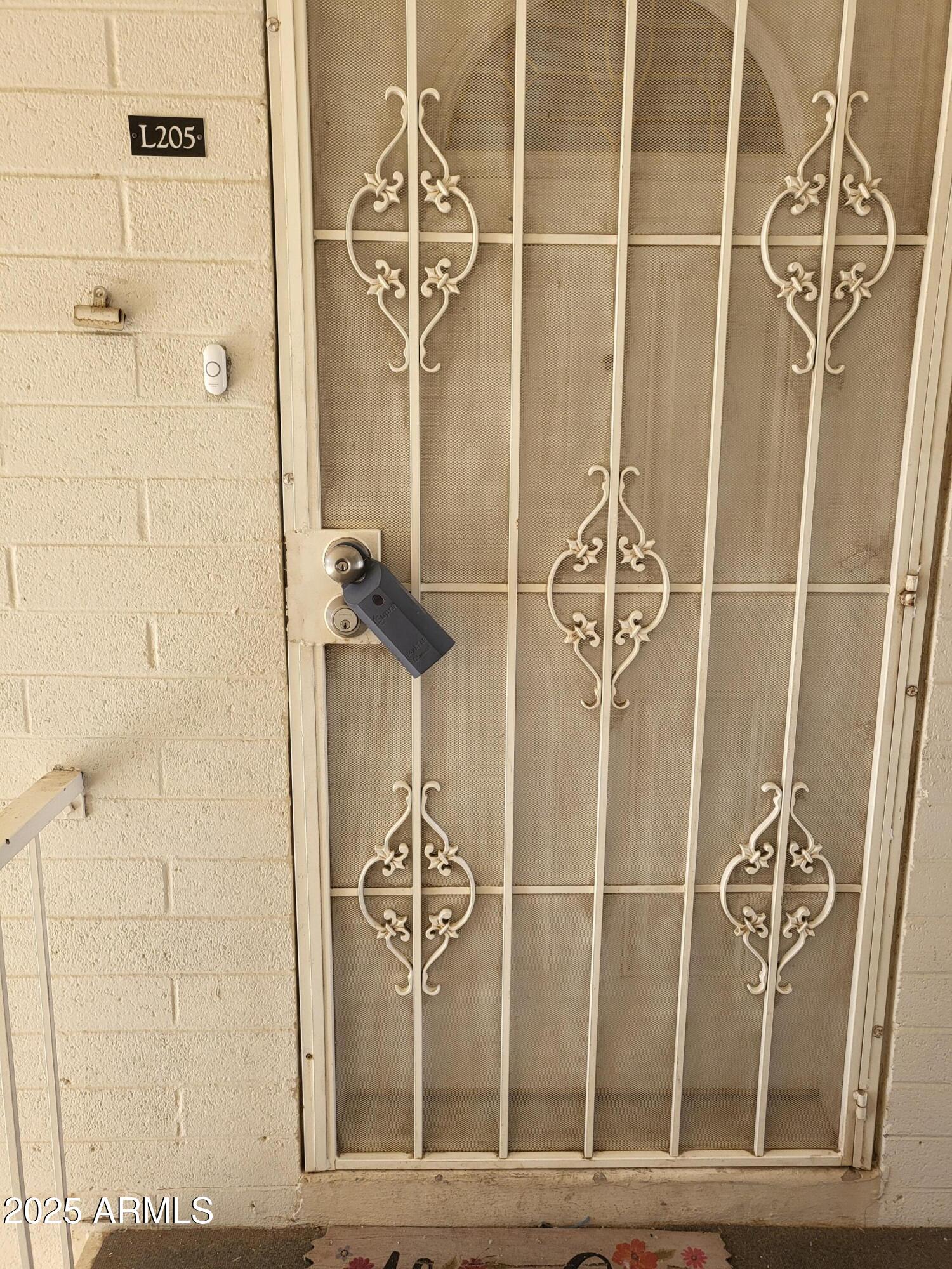 SCOTTSDALE EAST HOMES - Residential