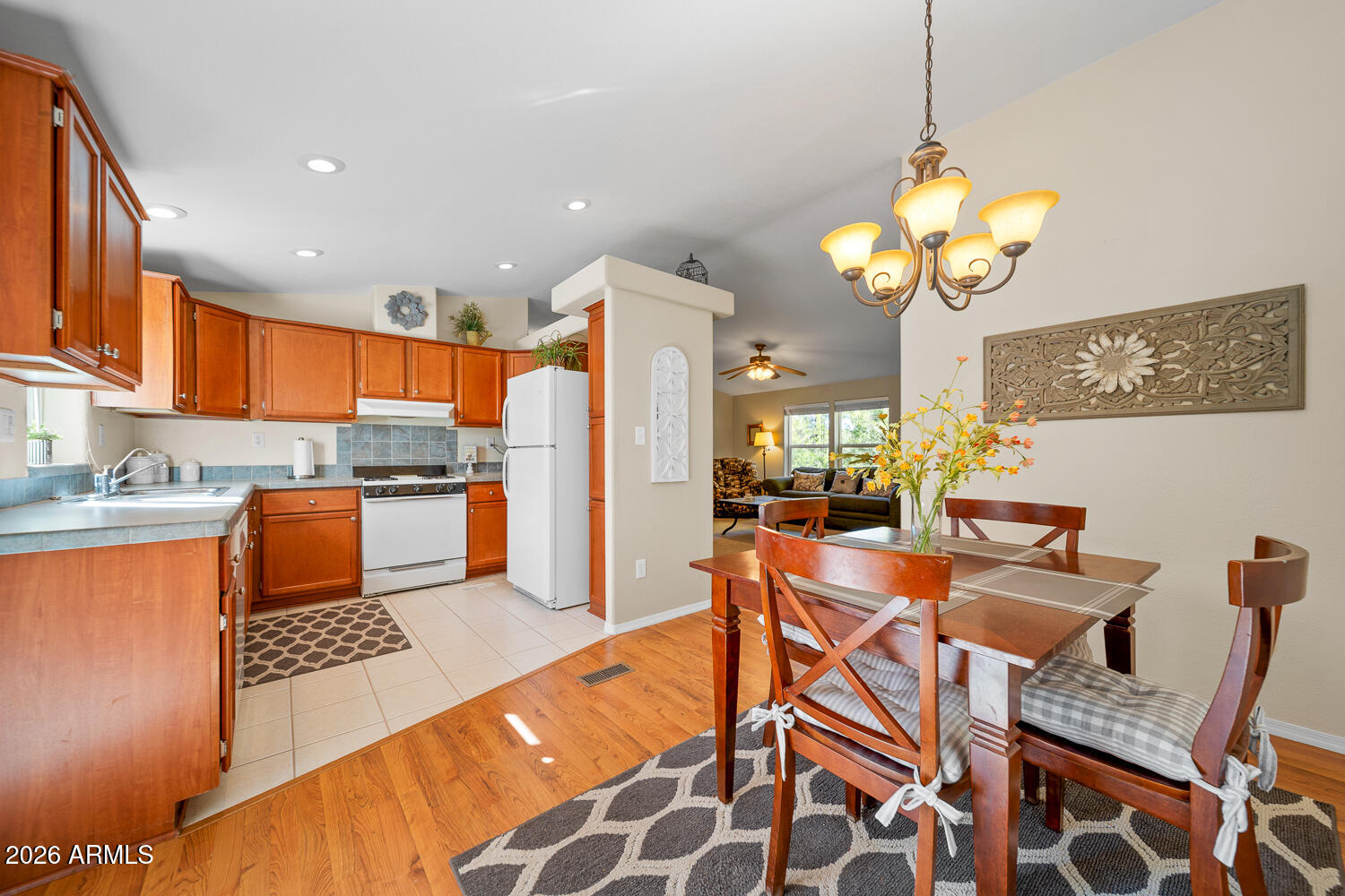 Hacienda Pines - Residential