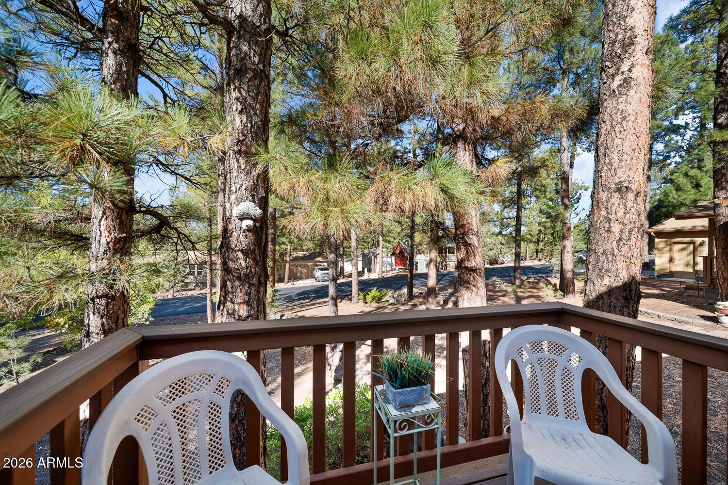 Hacienda Pines - Residential