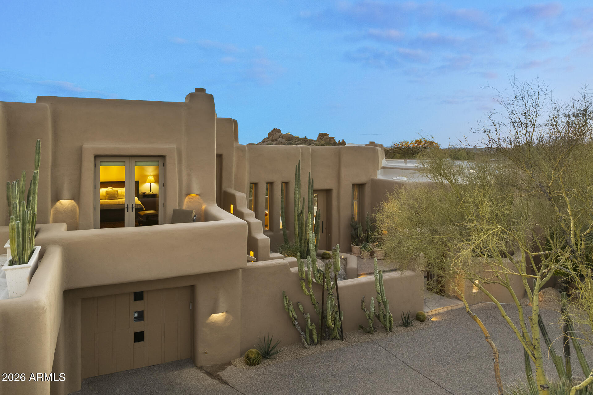 BOULDERS ADOBES DE LA TIERRA - Residential