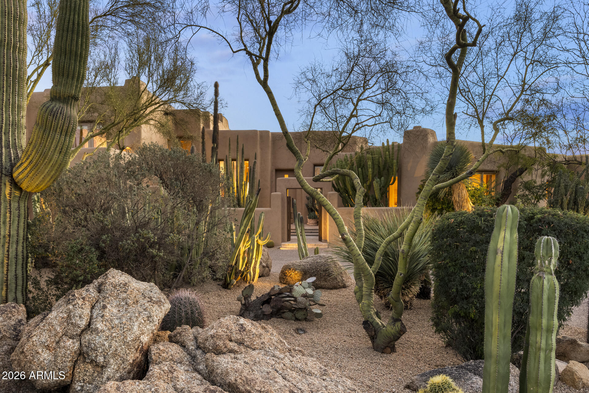 BOULDERS ADOBES DE LA TIERRA - Residential