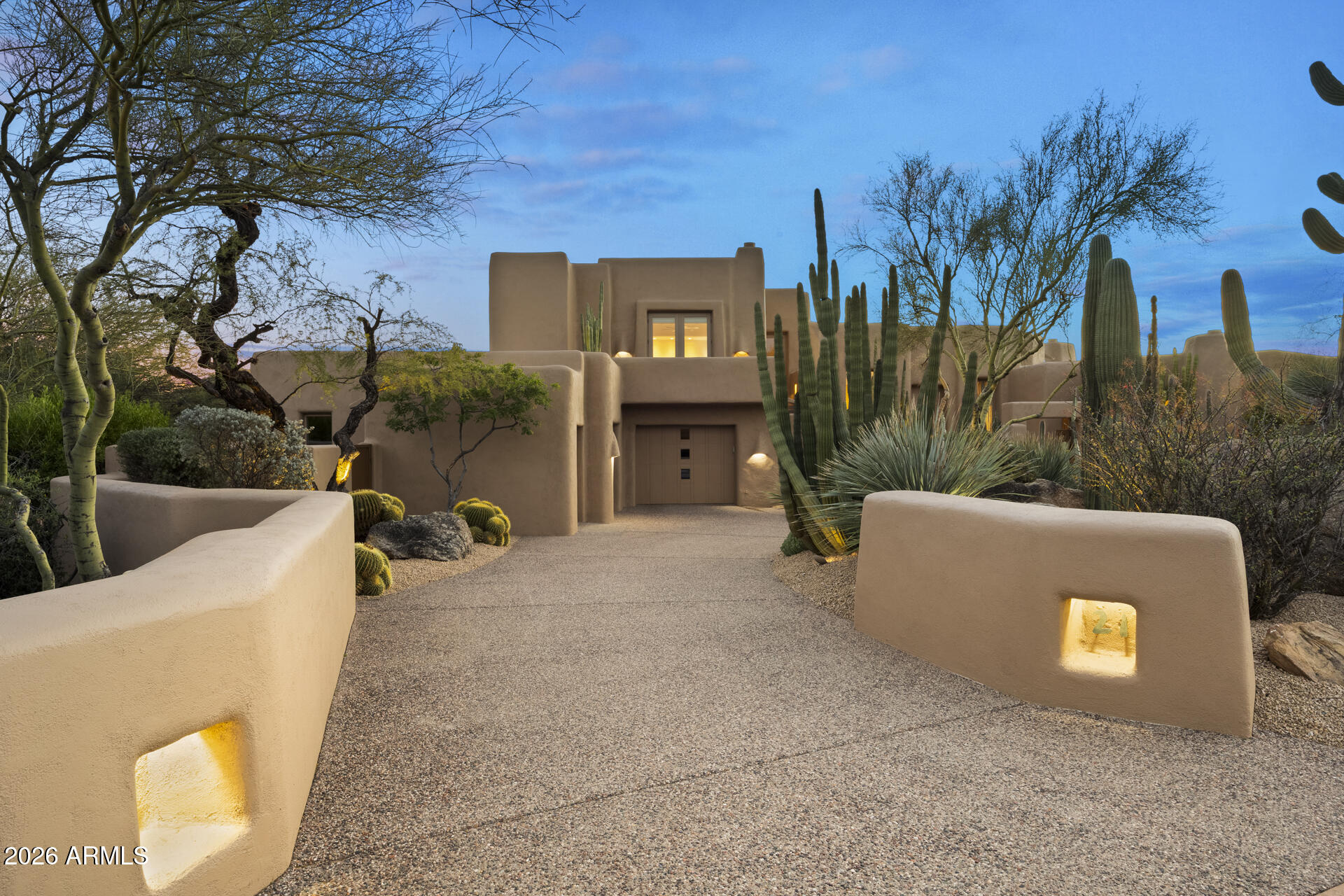 BOULDERS ADOBES DE LA TIERRA - Residential