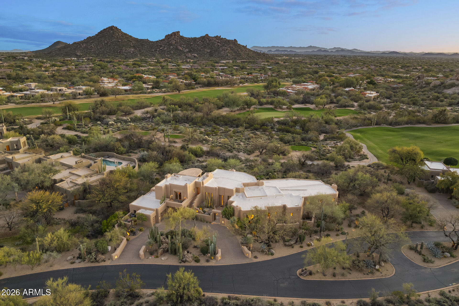 BOULDERS ADOBES DE LA TIERRA - Residential