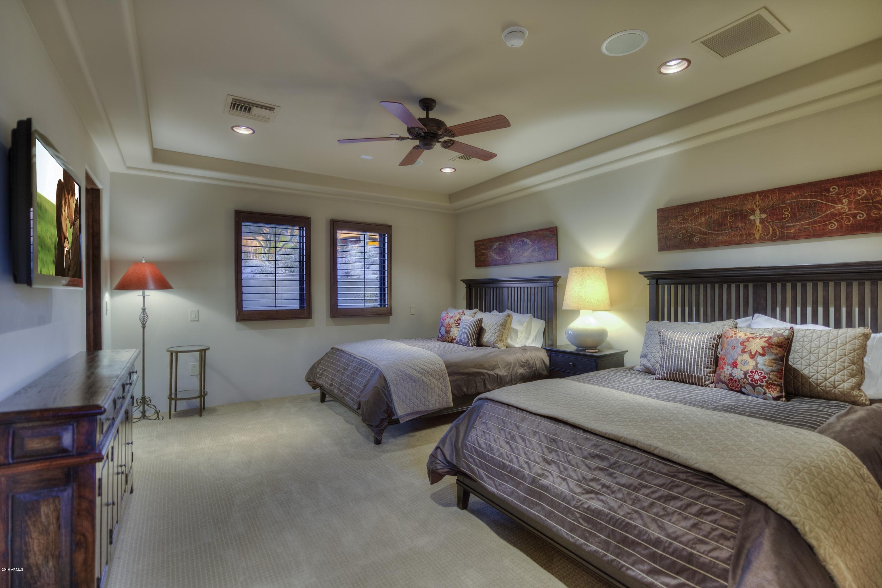 Las Sendas - Residential
