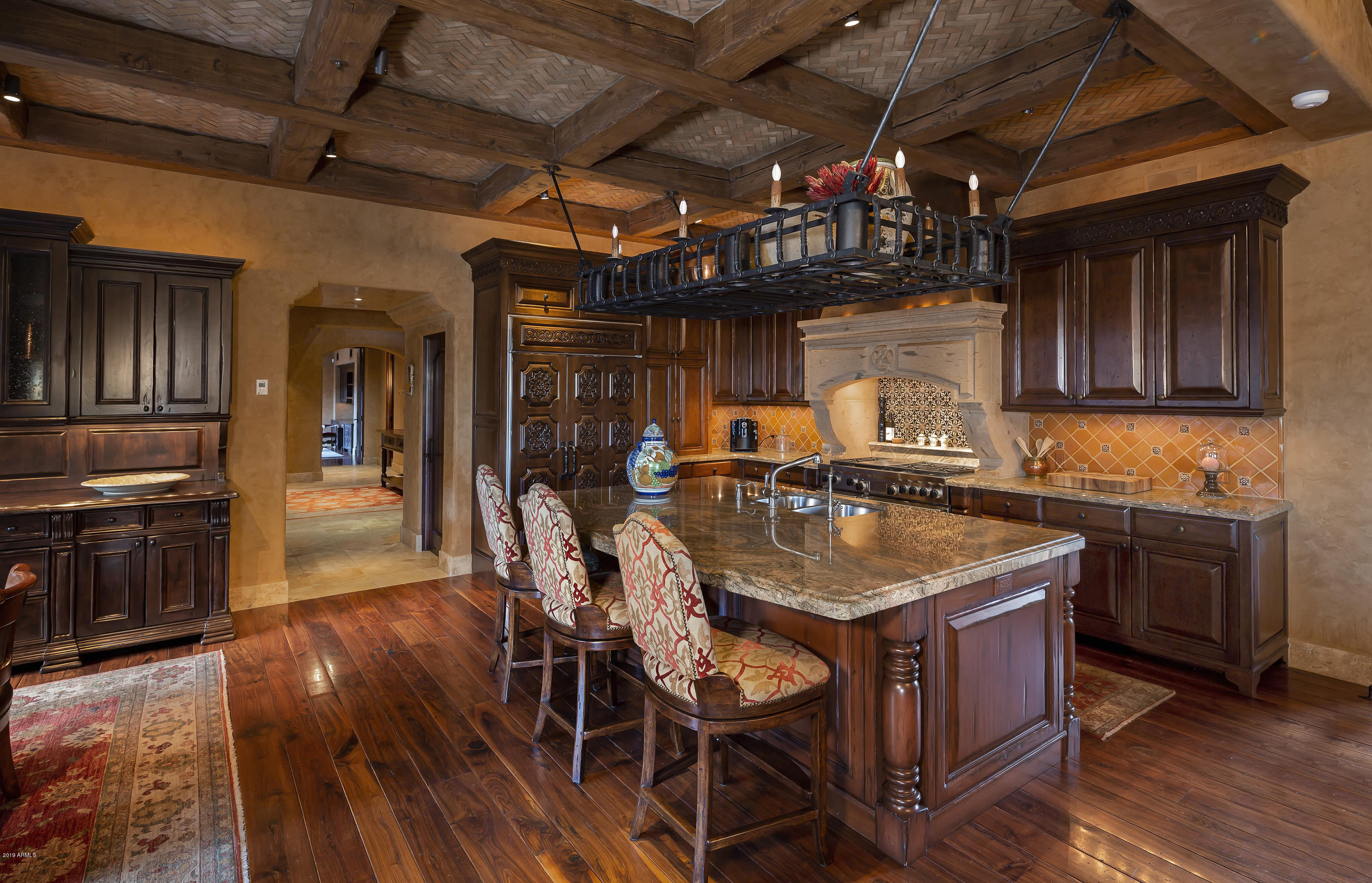 WHISPER ROCK - Residential