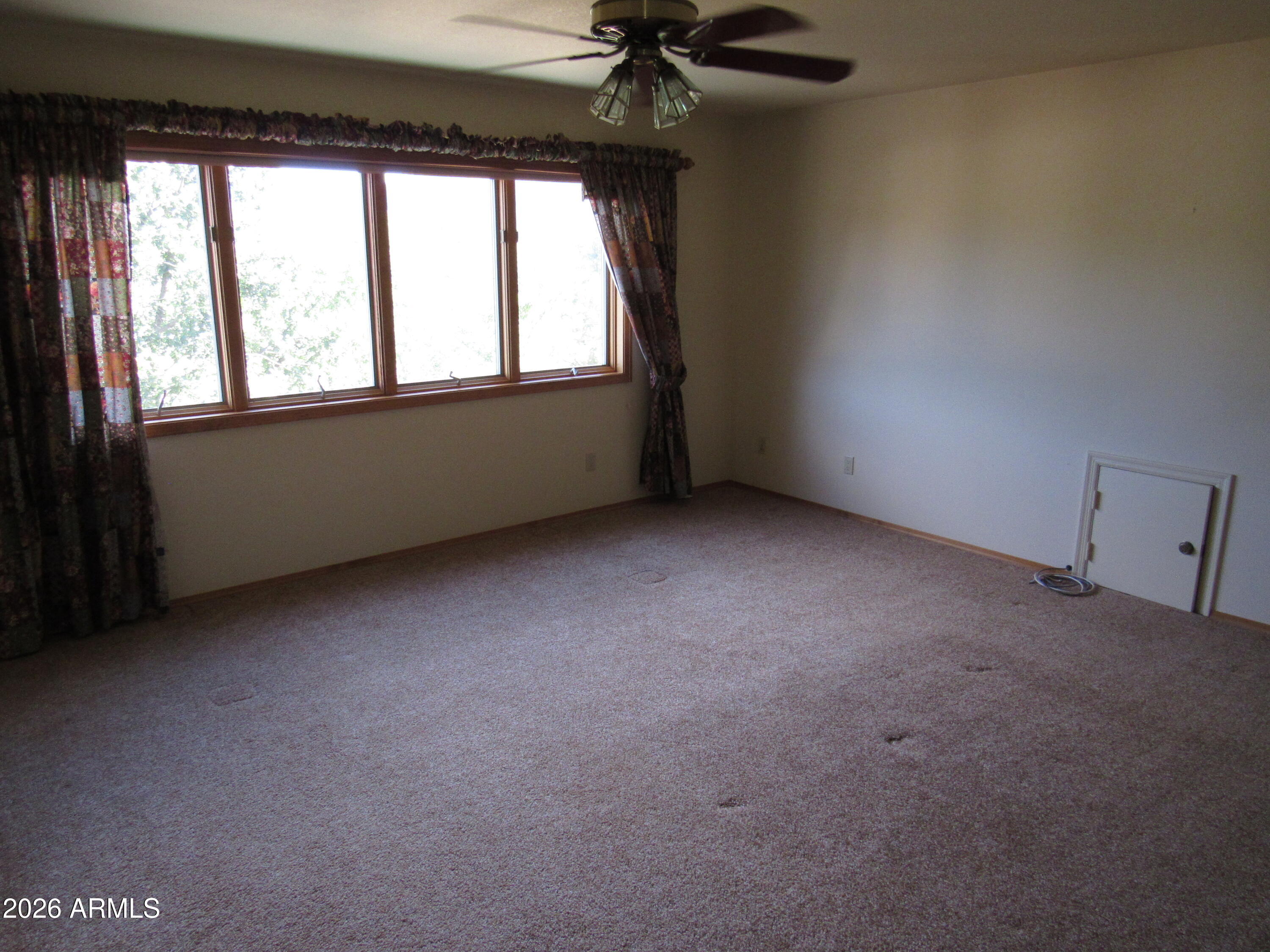 STRAWBERRY VIEW 2 - Residential