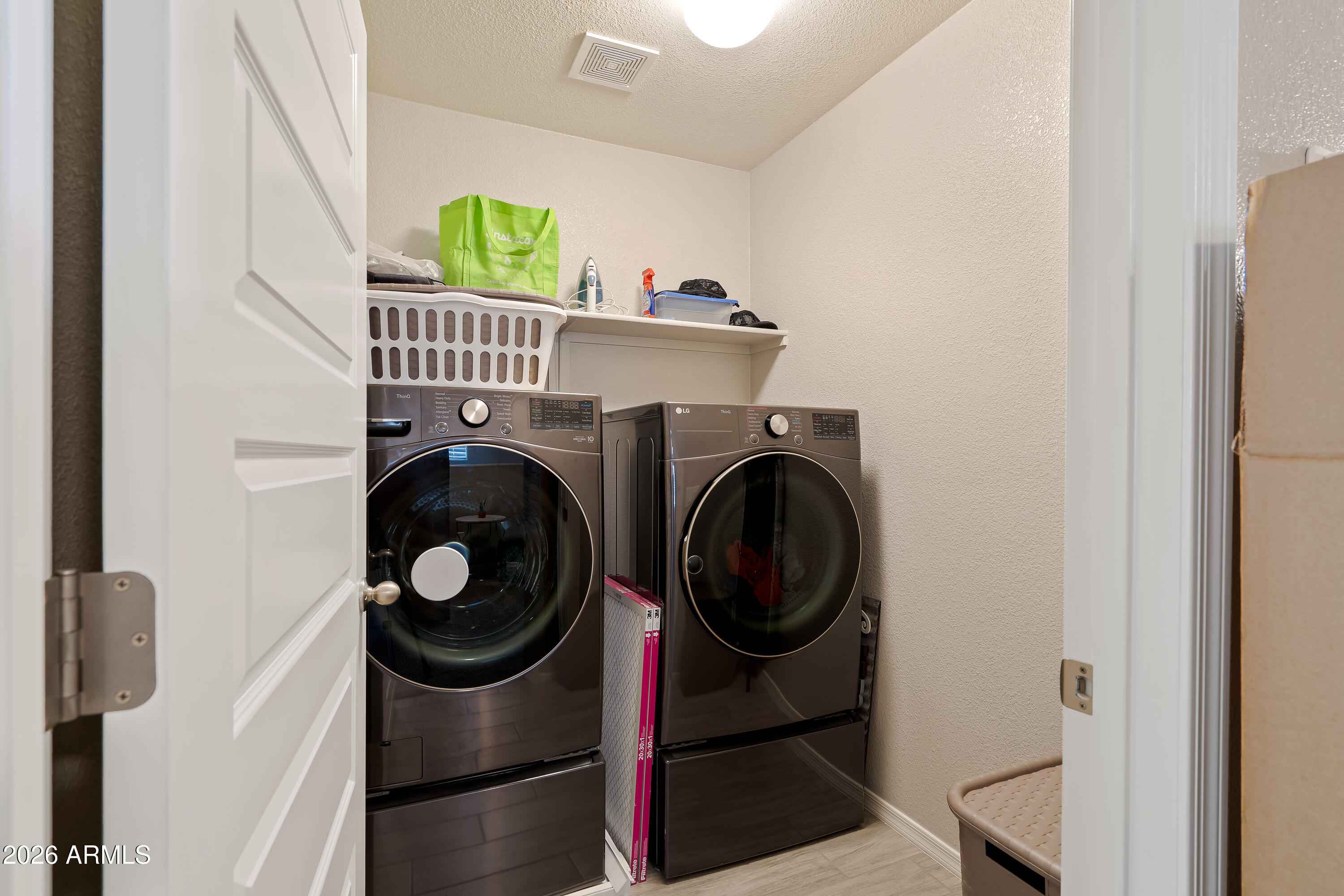 HOLIDAY AT PUEBLO DEL SOL PHASE 5B - Residential Lease