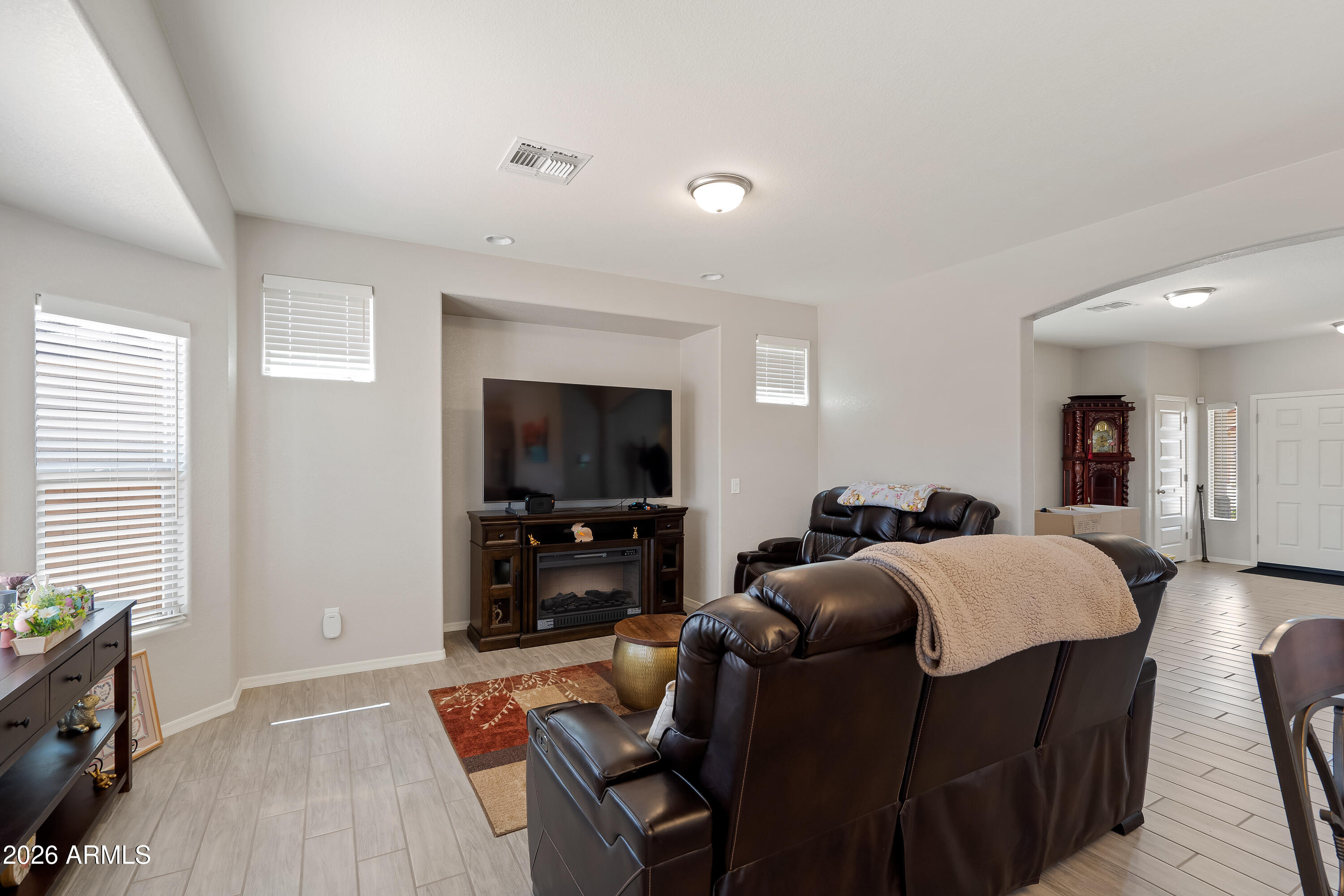 HOLIDAY AT PUEBLO DEL SOL PHASE 5B - Residential Lease