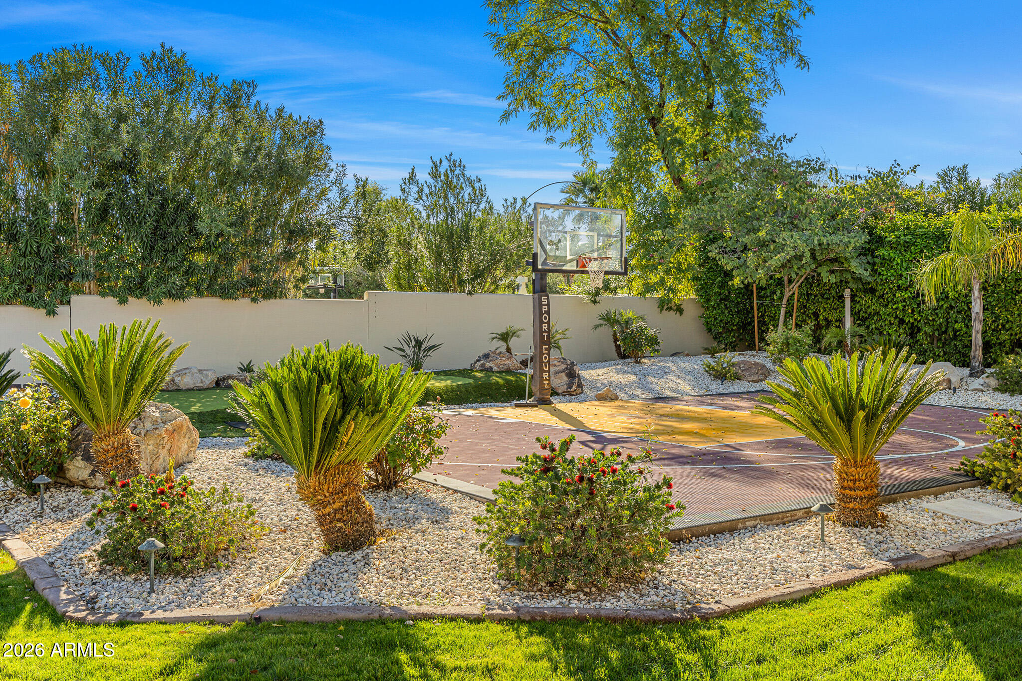 HUMMINGBIRD PLACE - Residential