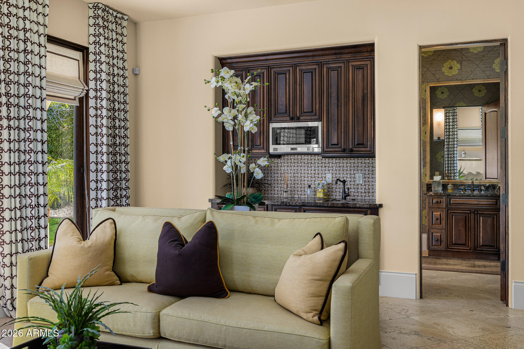 HUMMINGBIRD PLACE - Residential