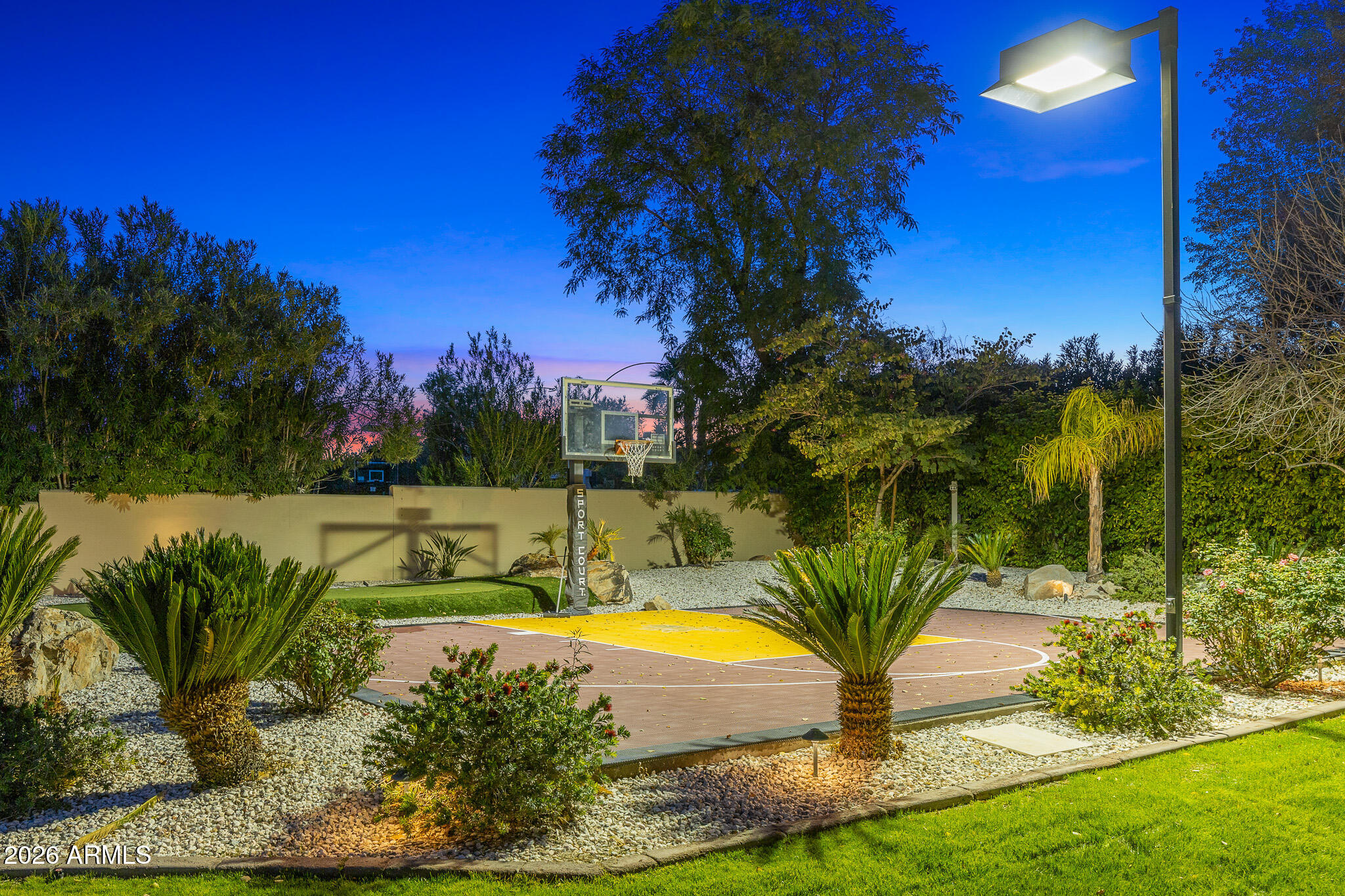 HUMMINGBIRD PLACE - Residential